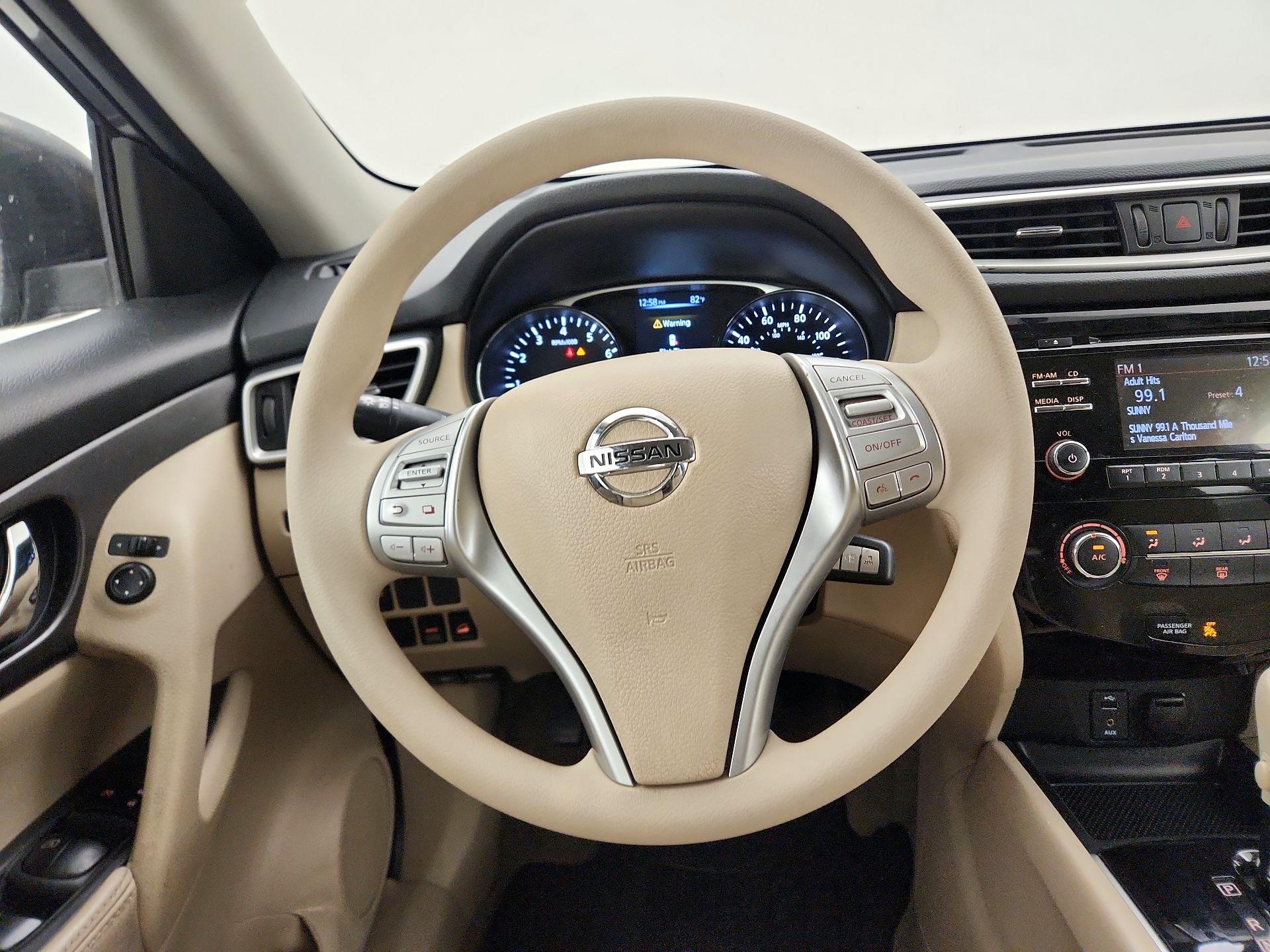 Thumbnail: 2015 Nissan Rogue - 10