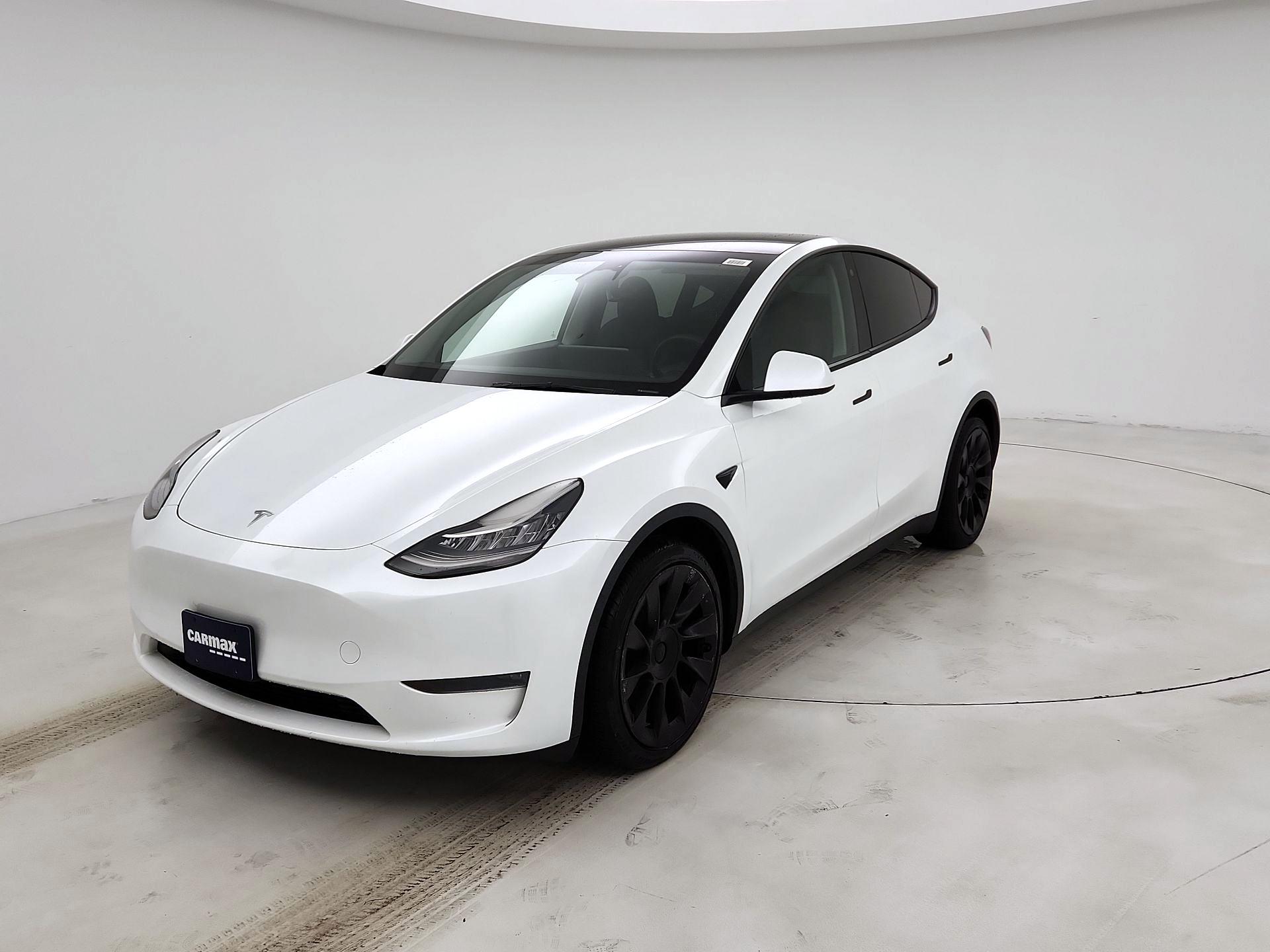 Thumbnail: 2023 Tesla Model Y - 3
