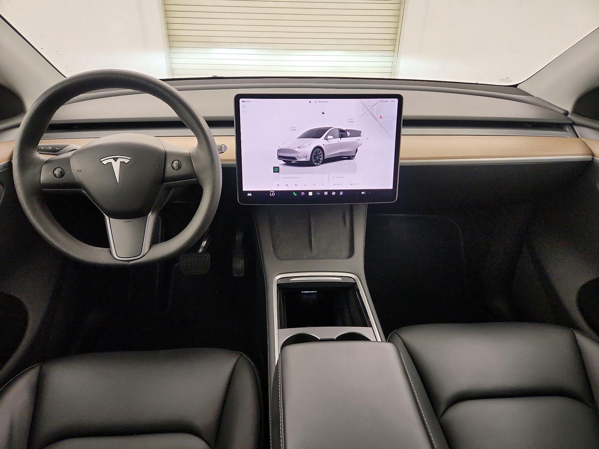 Thumbnail: 2023 Tesla Model Y - 8