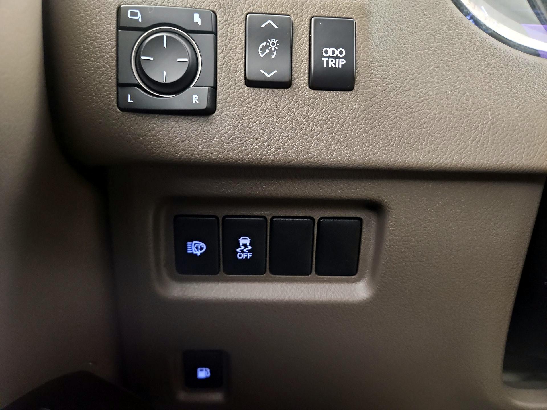 Thumbnail: 2018 Lexus GX - 13