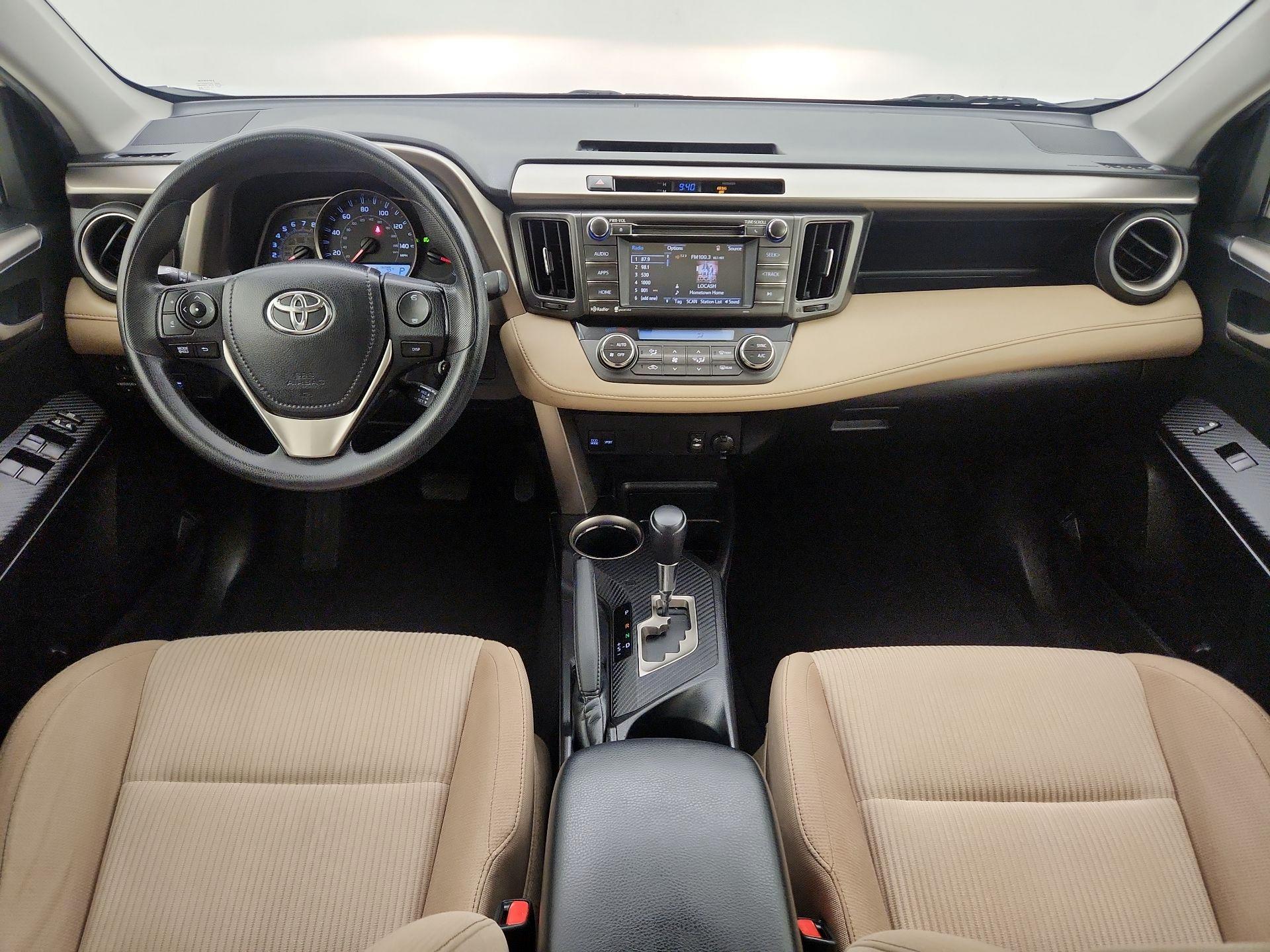 Thumbnail: 2015 Toyota RAV4 - 9