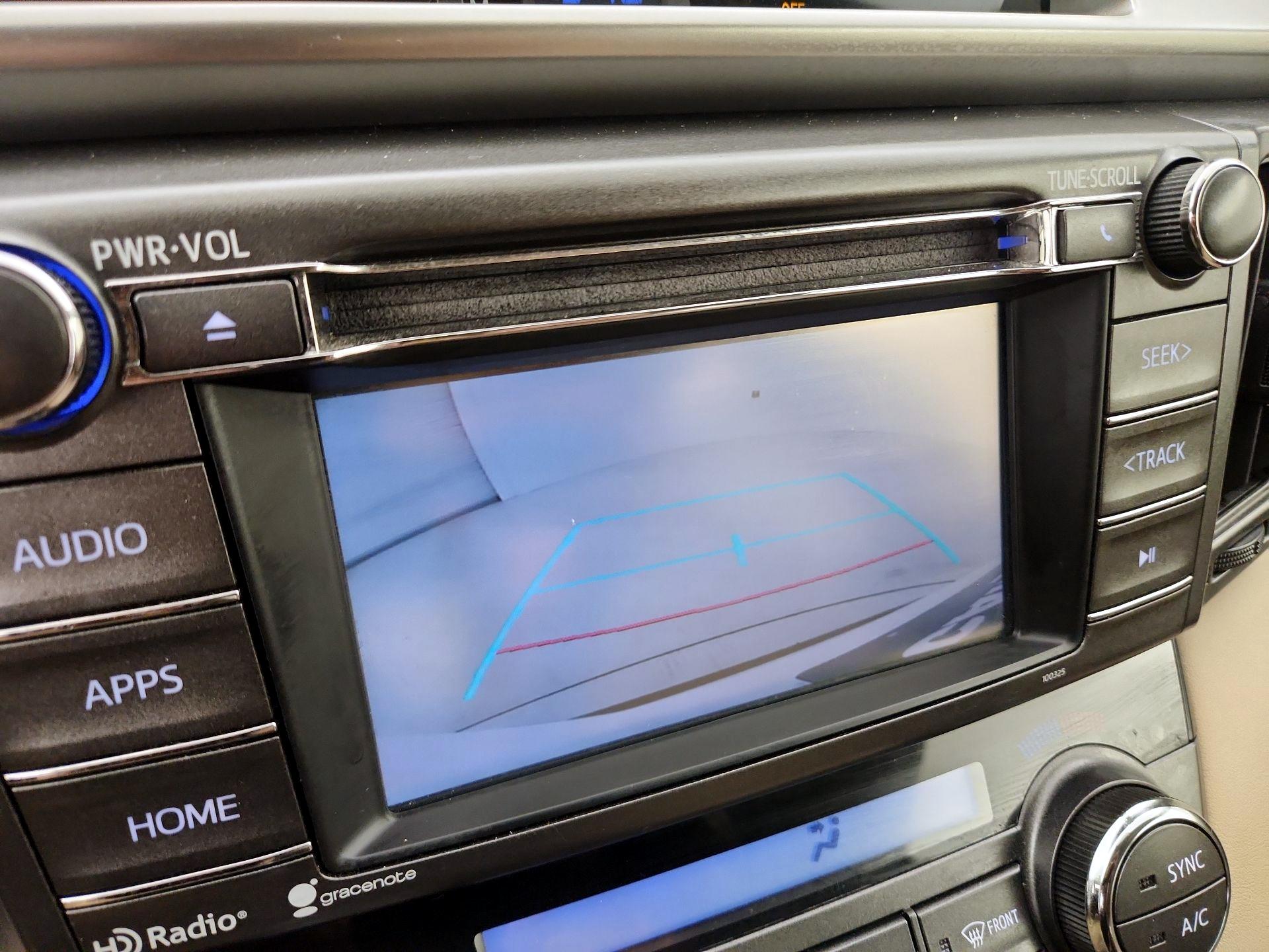 Thumbnail: 2015 Toyota RAV4 - 14