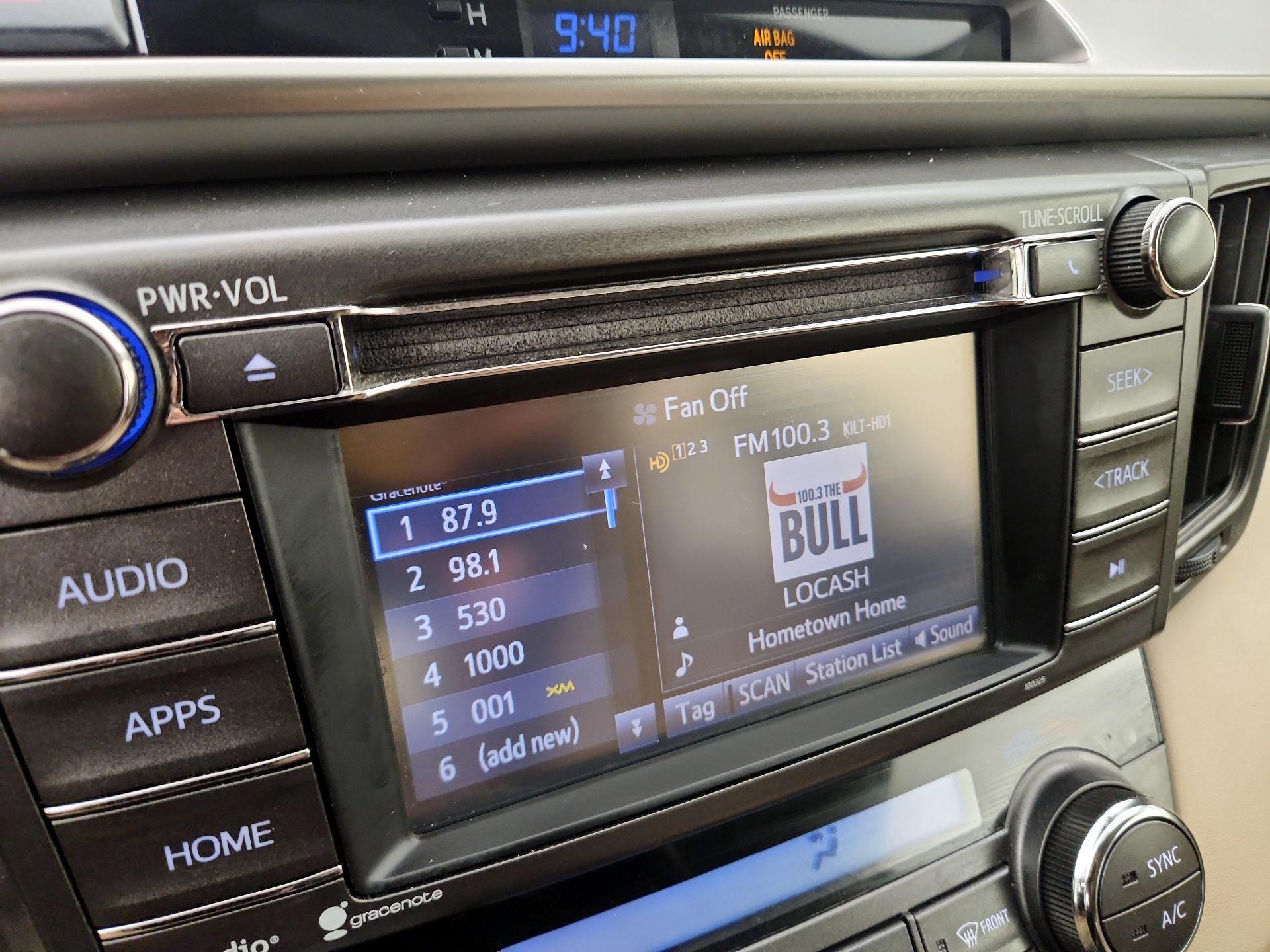 Thumbnail: 2015 Toyota RAV4 - 15