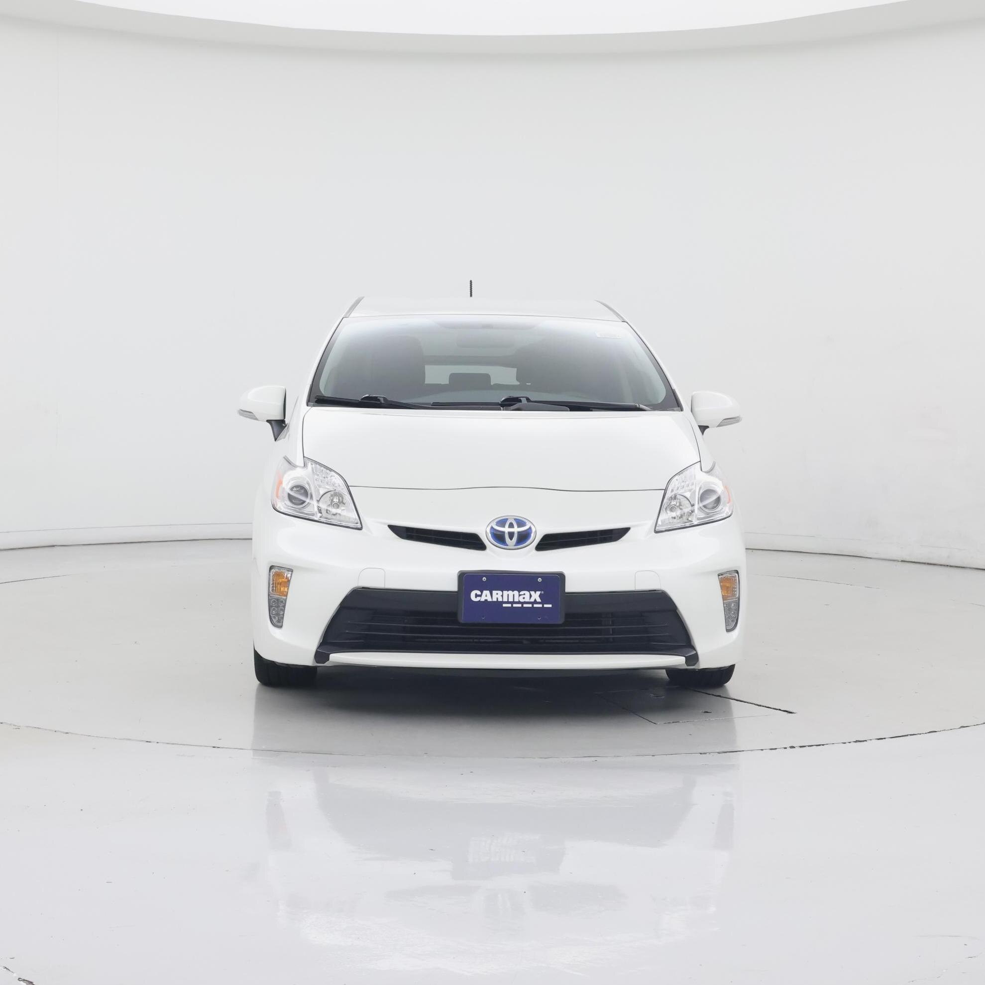 Thumbnail: 2015 Toyota Prius - 5