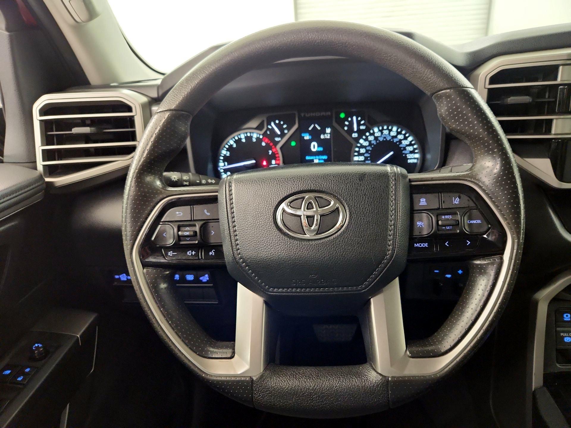 Thumbnail: 2022 Toyota Tundra - 10