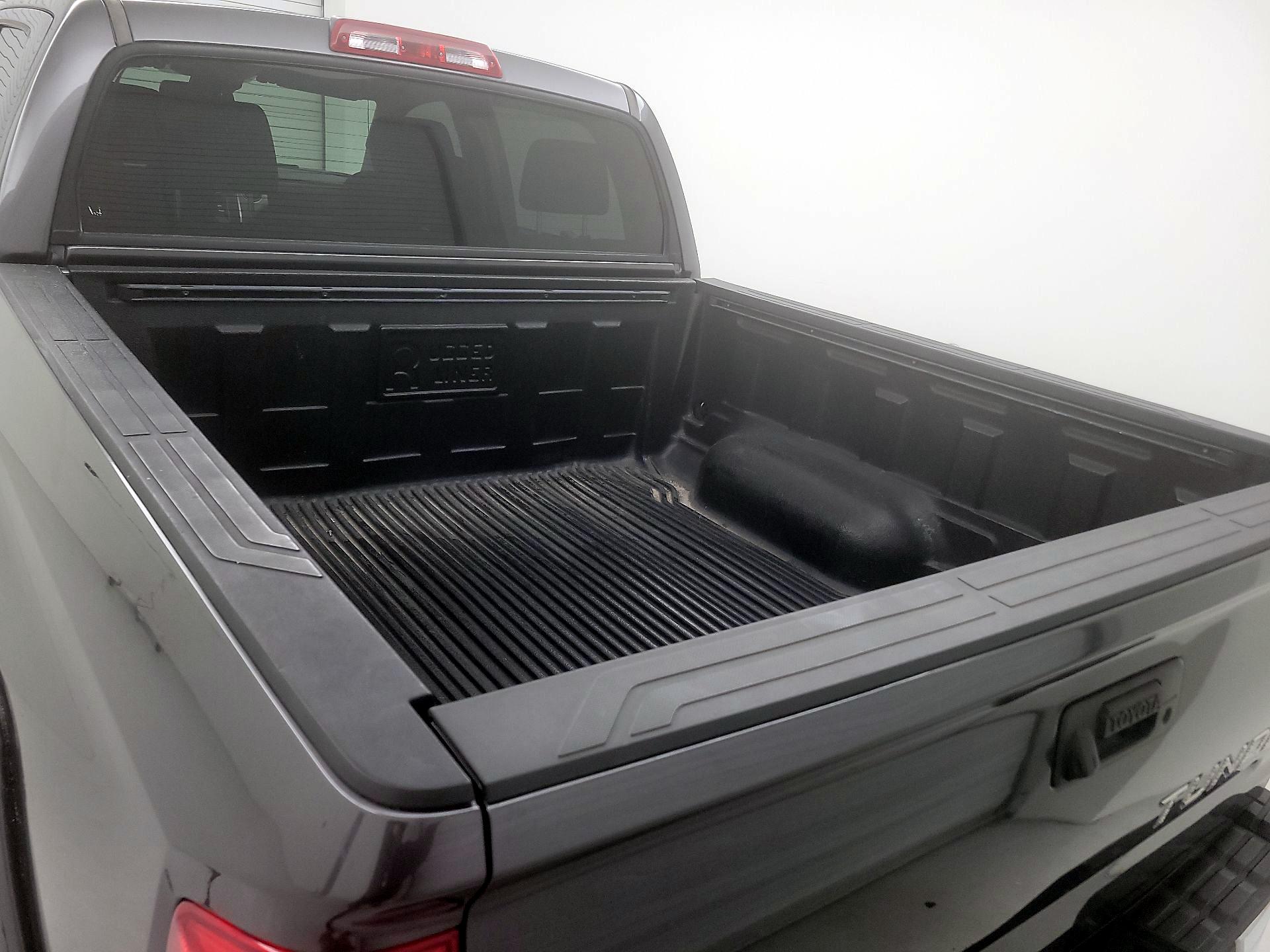 Thumbnail: 2019 Toyota Tundra - 20