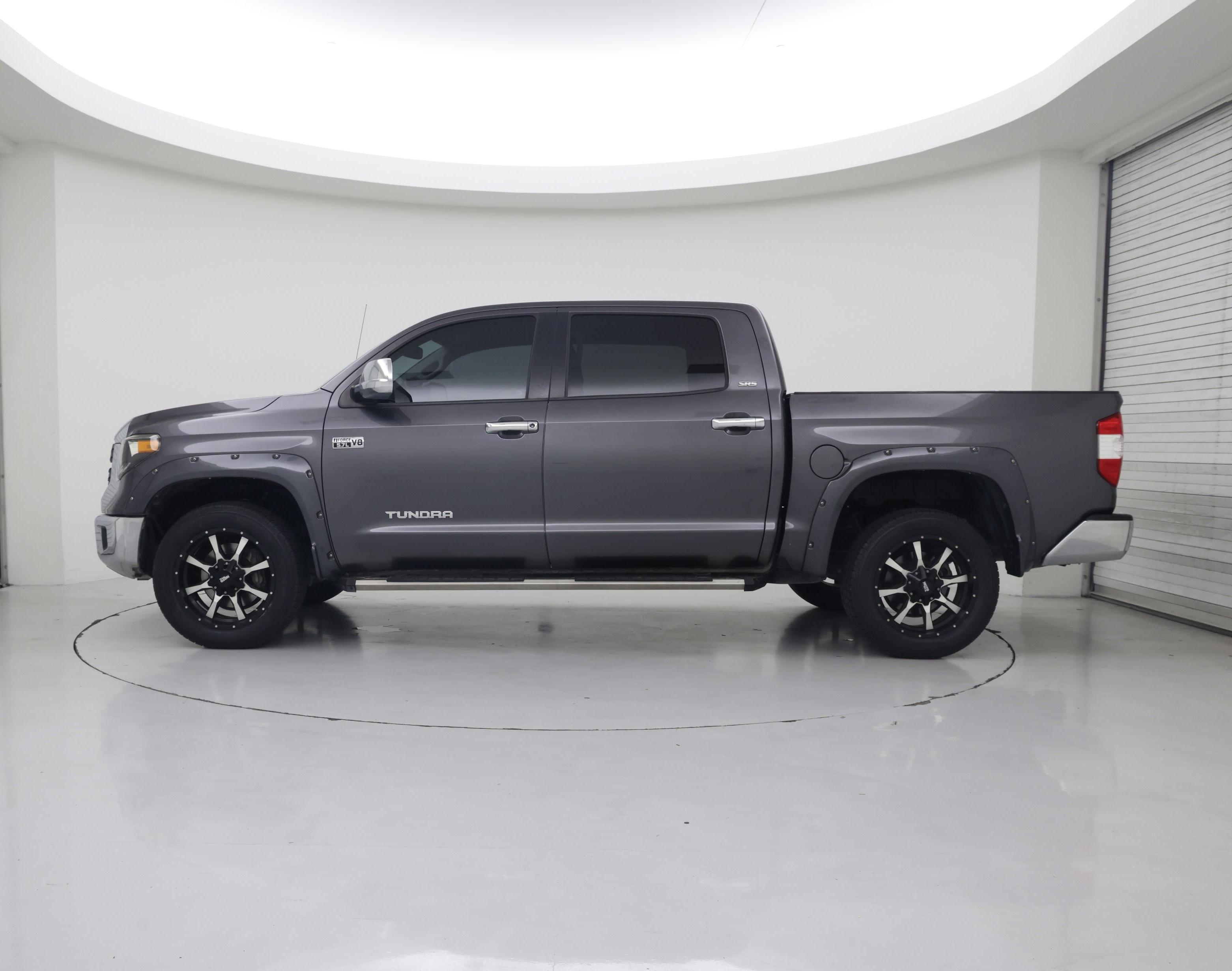 Thumbnail: 2019 Toyota Tundra - 3