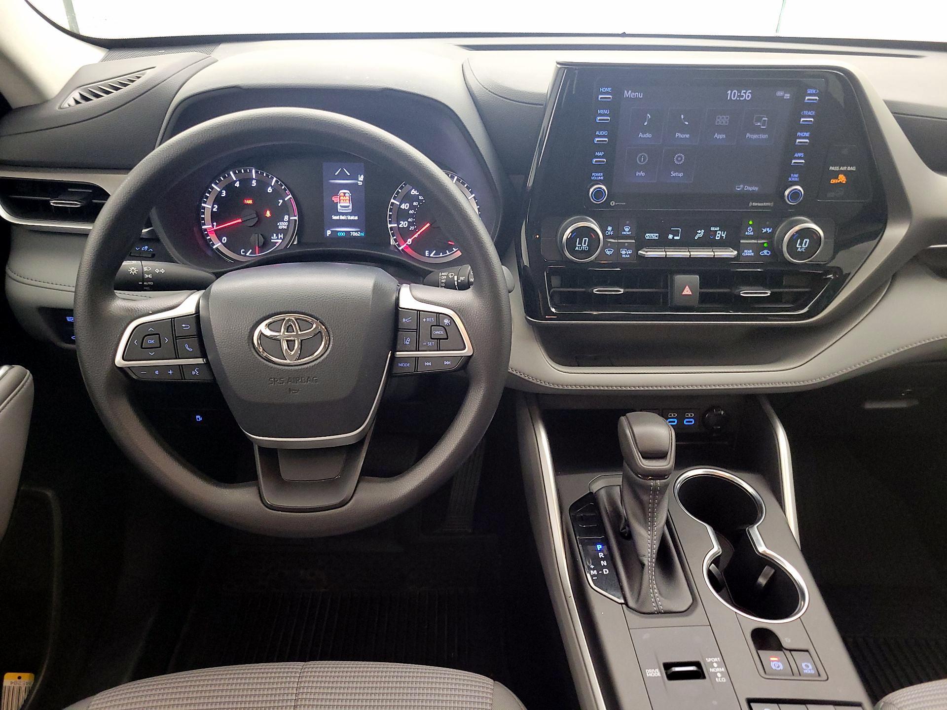 Thumbnail: 2022 Toyota Highlander - 10