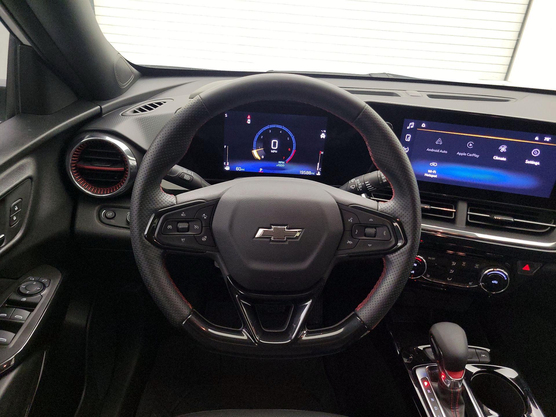 Thumbnail: 2024 Chevrolet Trax - 10