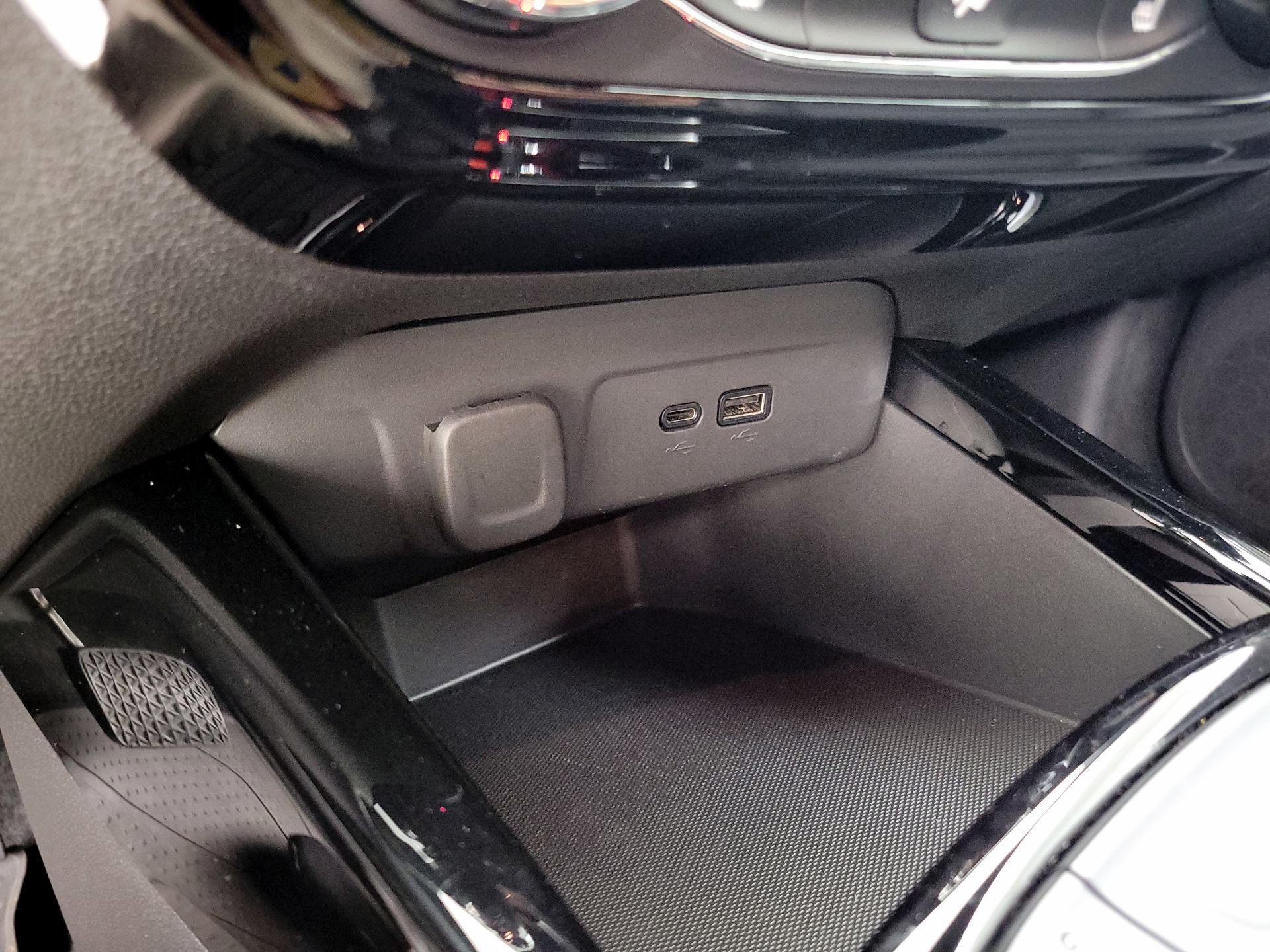 Thumbnail: 2024 Chevrolet Trax - 18