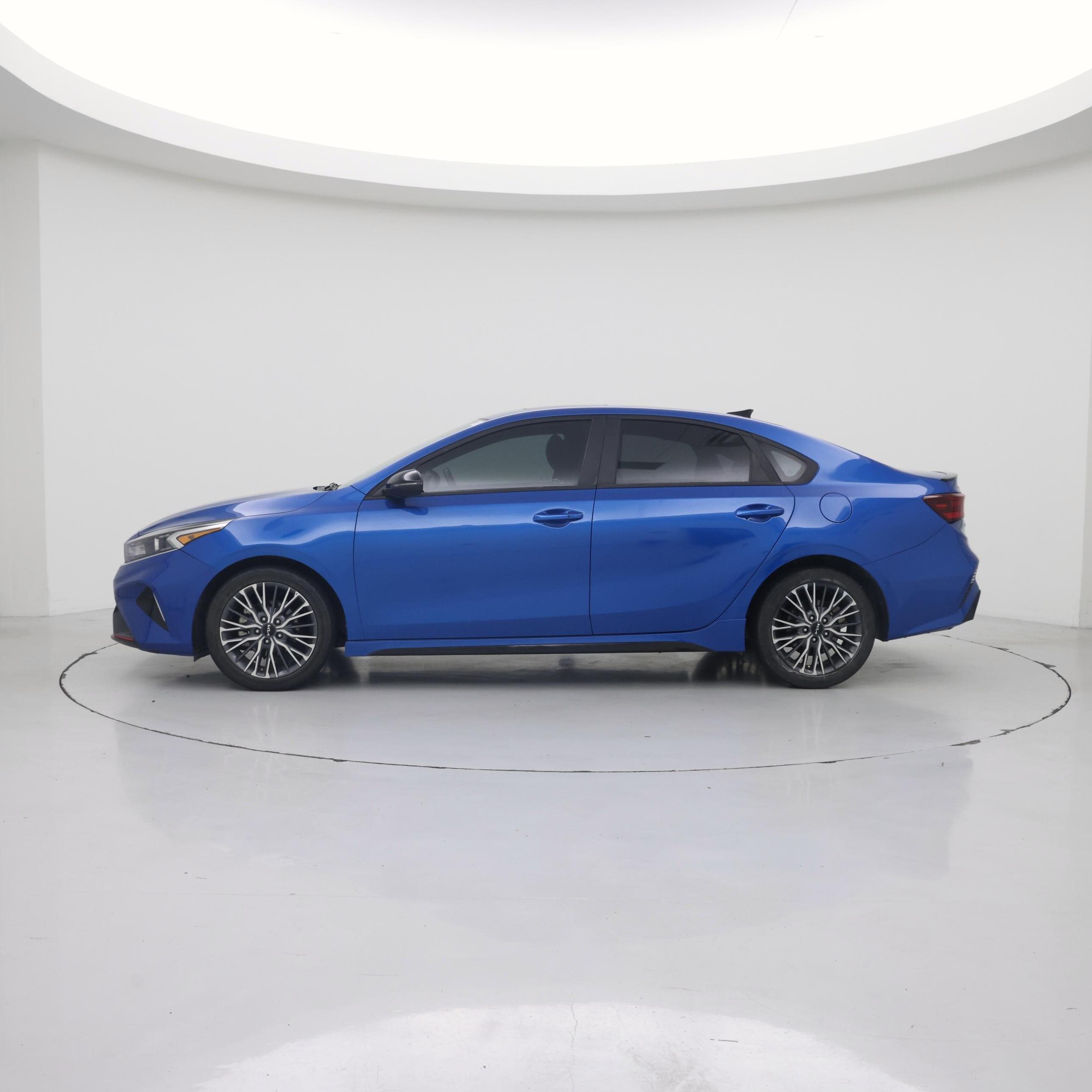 Thumbnail: 2023 Kia Forte - 3