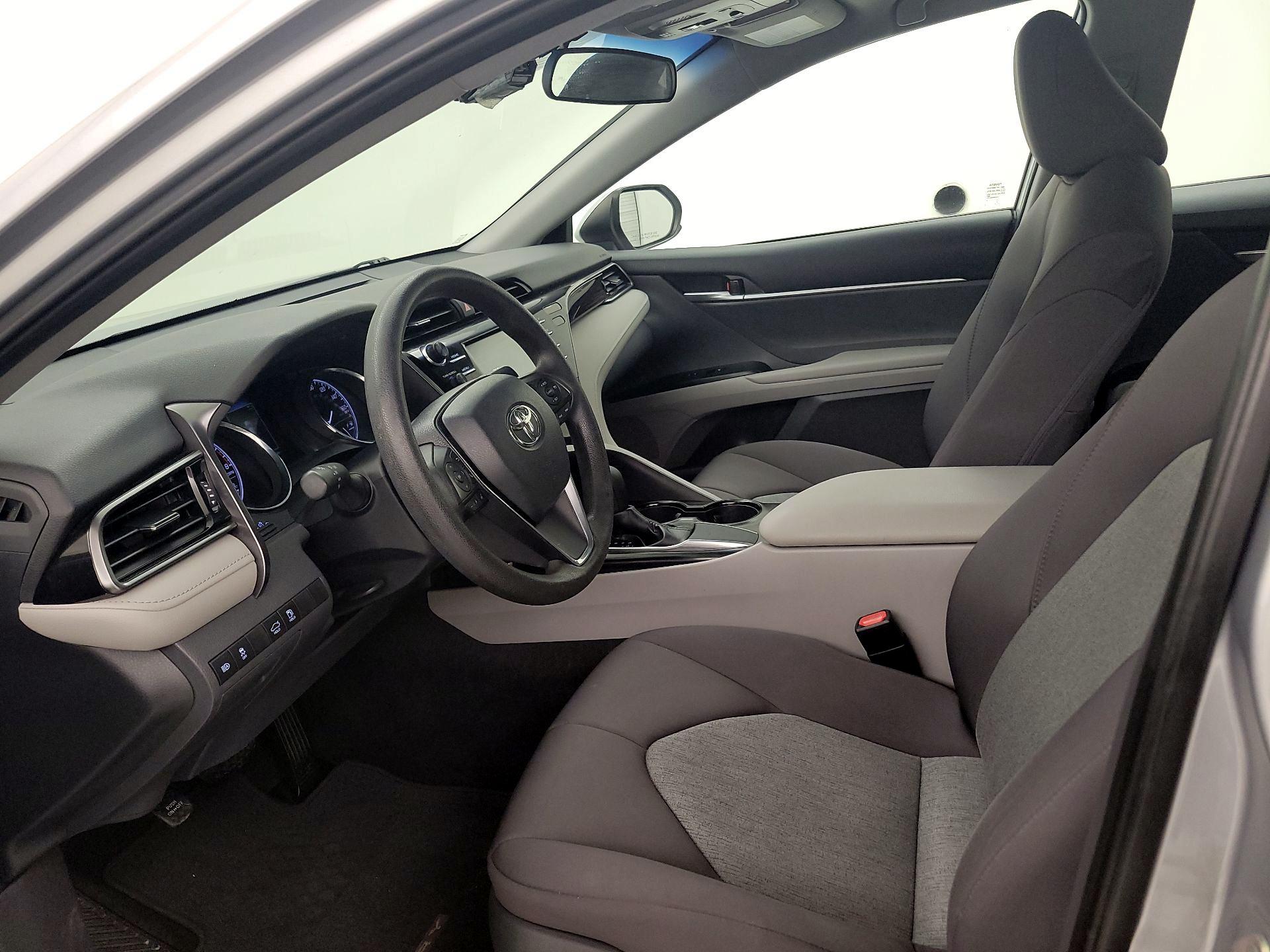 Thumbnail: 2019 Toyota Camry - 11