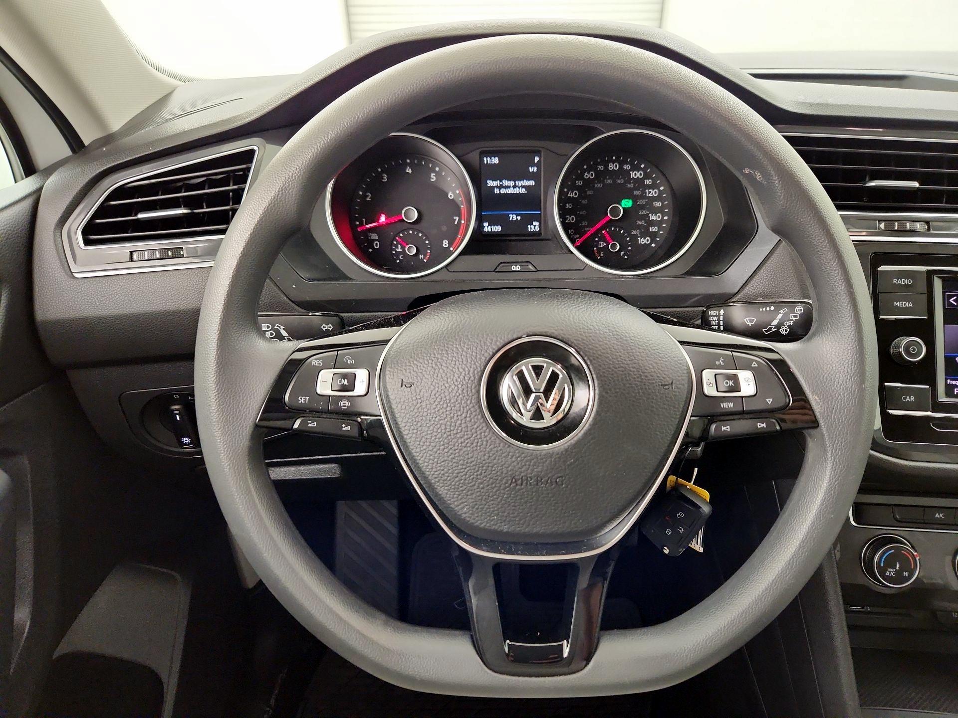 Thumbnail: 2019 Volkswagen Tiguan - 10