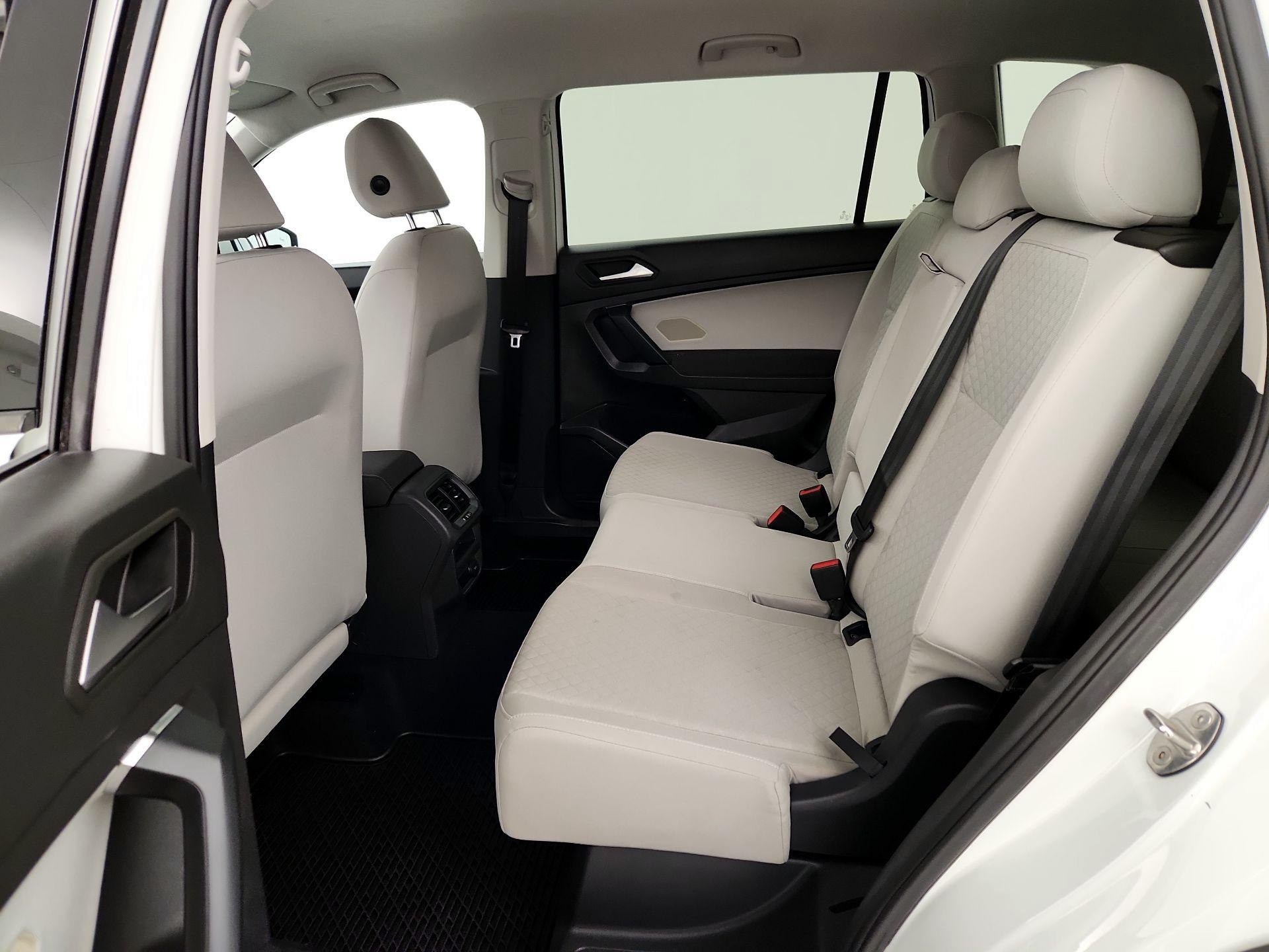 Thumbnail: 2019 Volkswagen Tiguan - 19