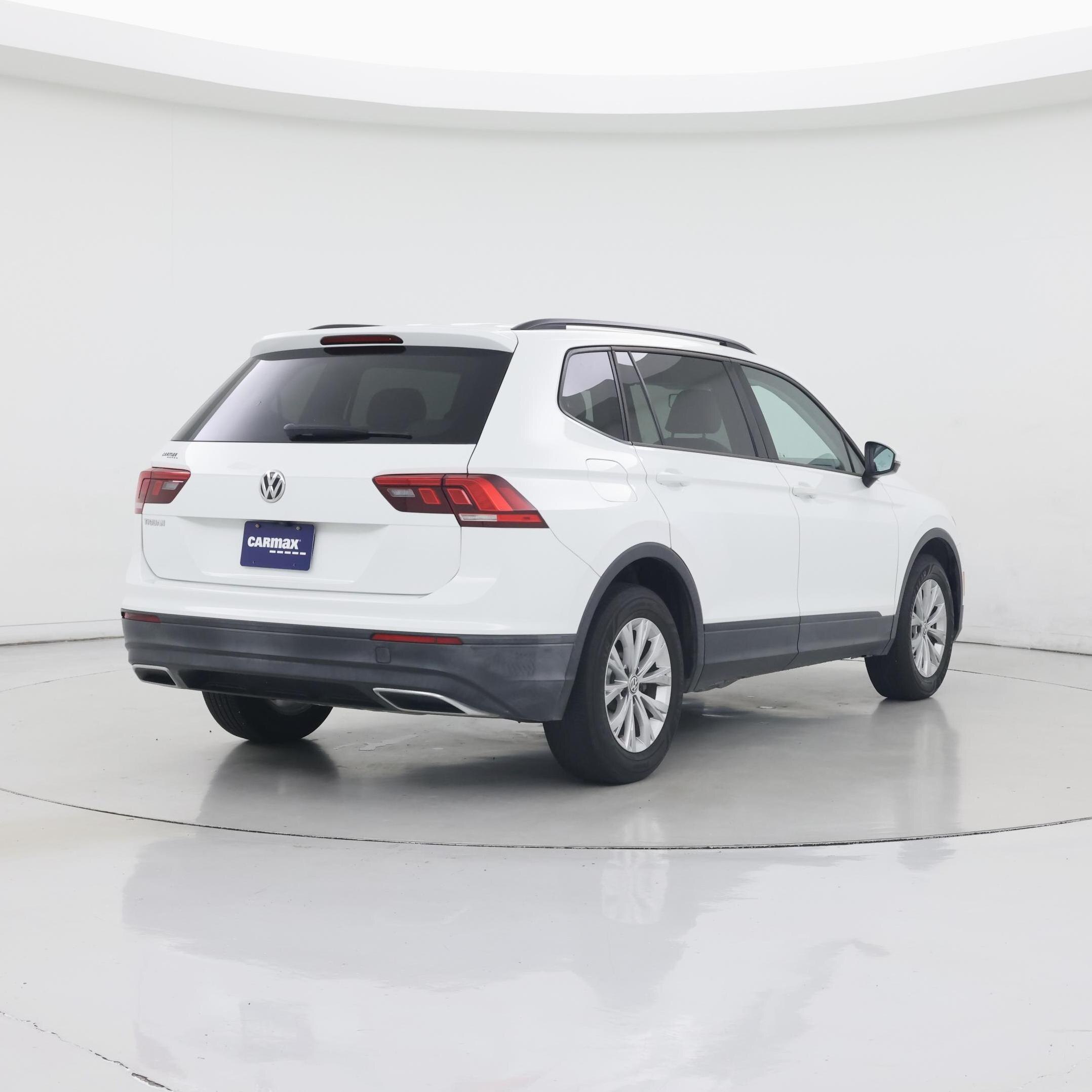 Thumbnail: 2019 Volkswagen Tiguan - 8