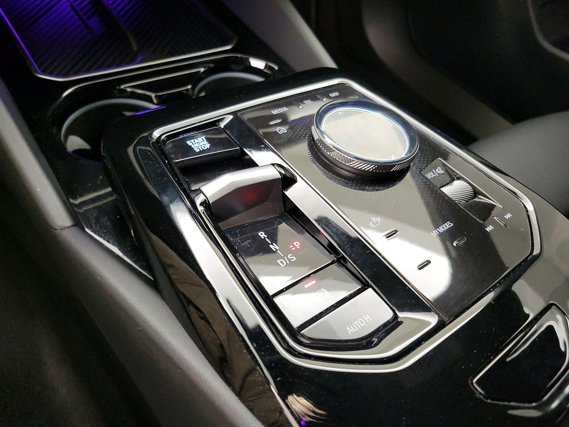 Thumbnail: 2024 BMW 5 Series - 18