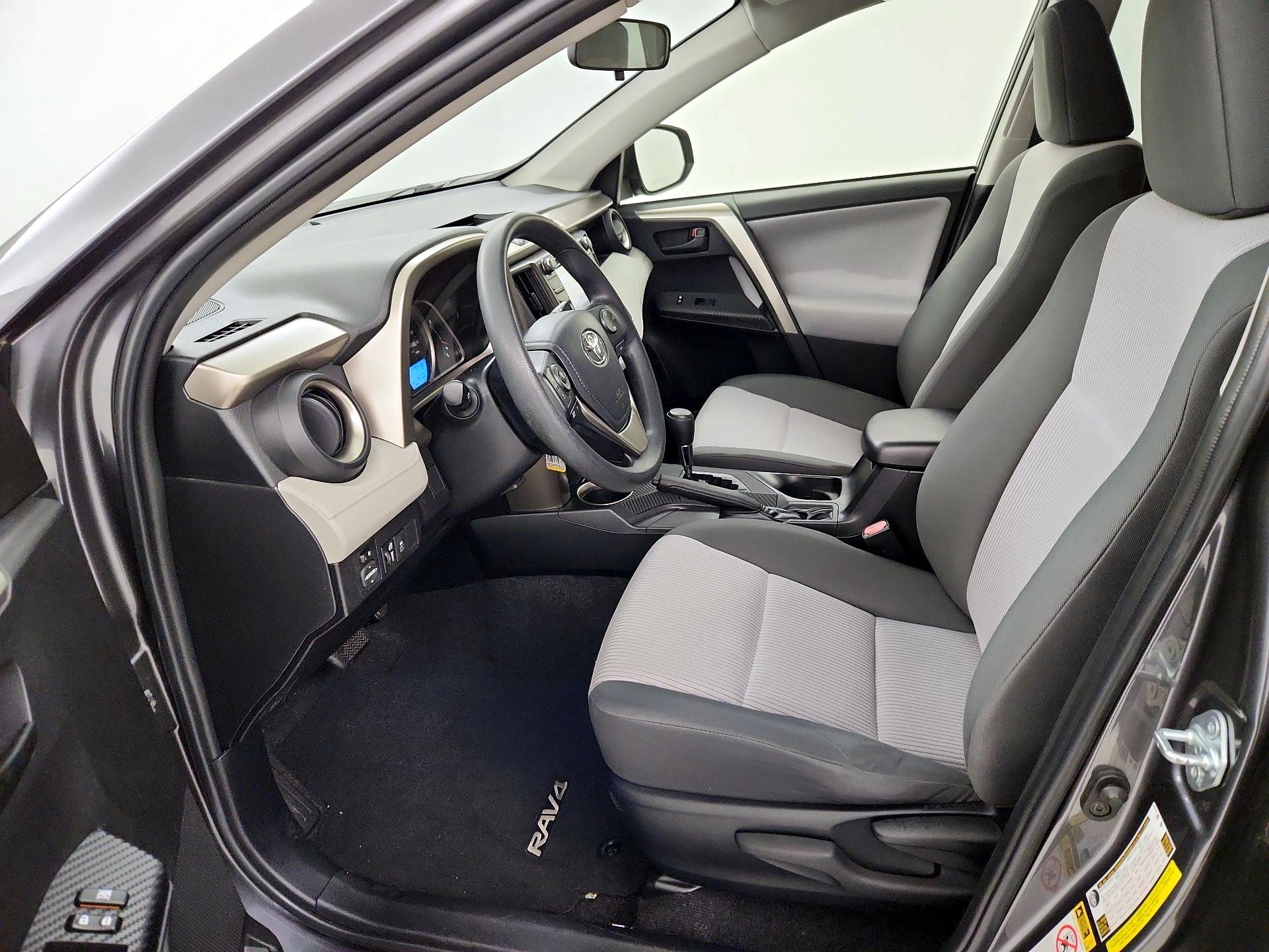 Thumbnail: 2014 Toyota RAV4 - 11