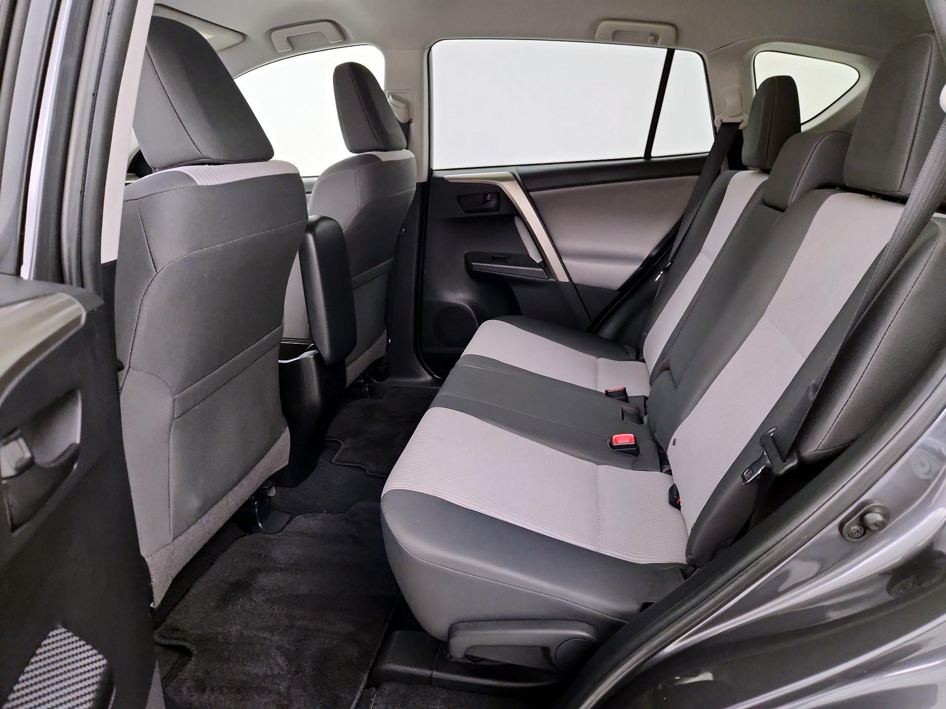 Thumbnail: 2014 Toyota RAV4 - 19