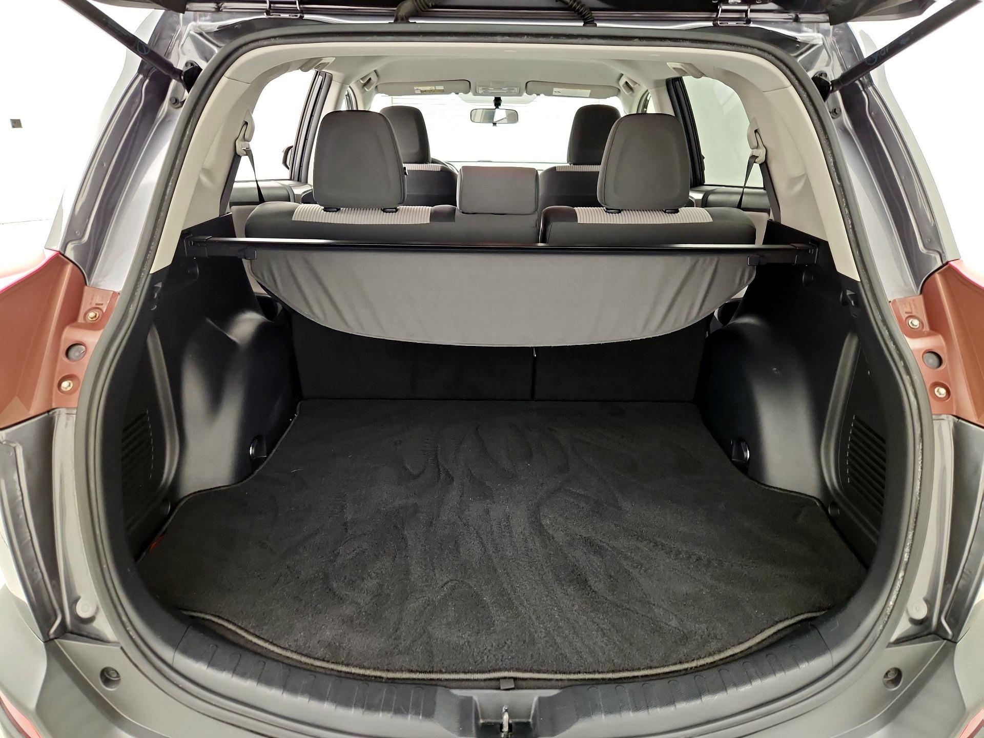 Thumbnail: 2014 Toyota RAV4 - 20