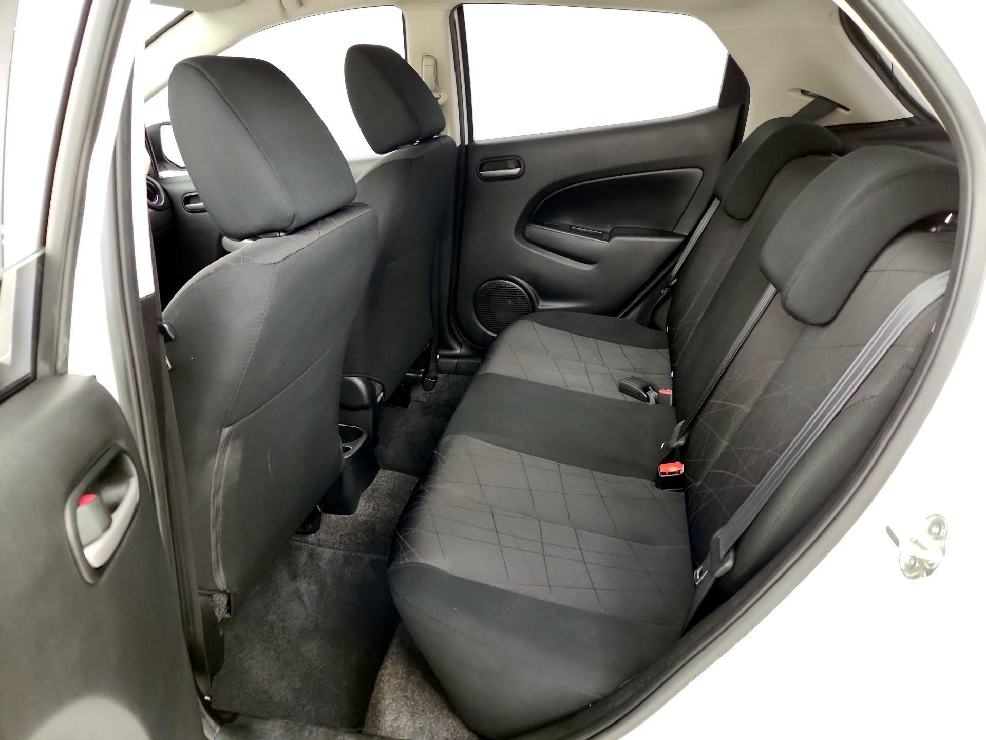Thumbnail: 2014 Mazda Mazda2 - 18