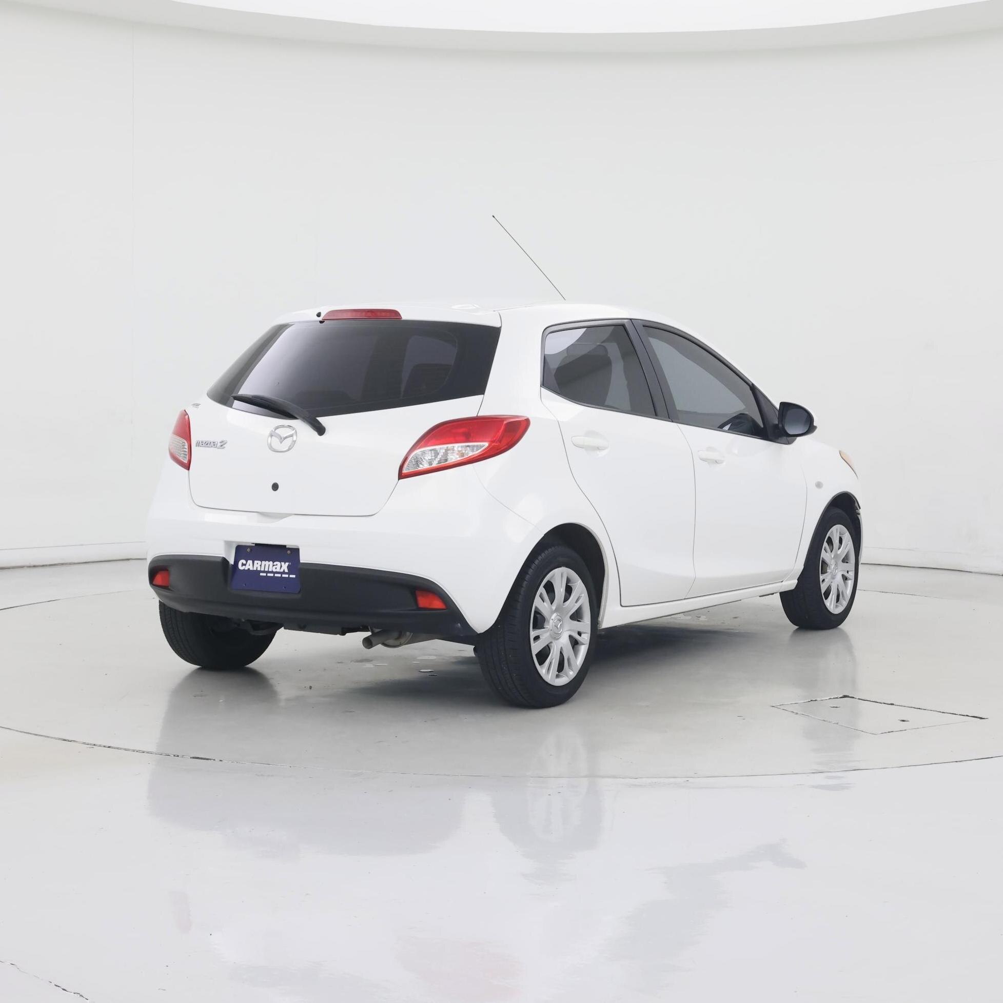 Thumbnail: 2014 Mazda Mazda2 - 8