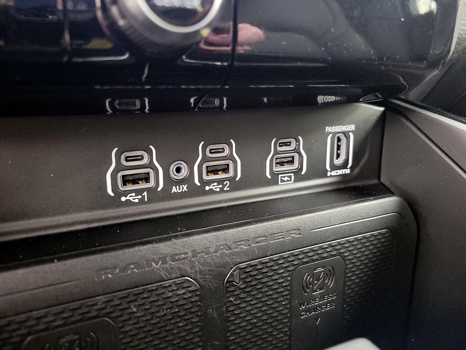 Thumbnail: 2025 RAM 1500 - 19
