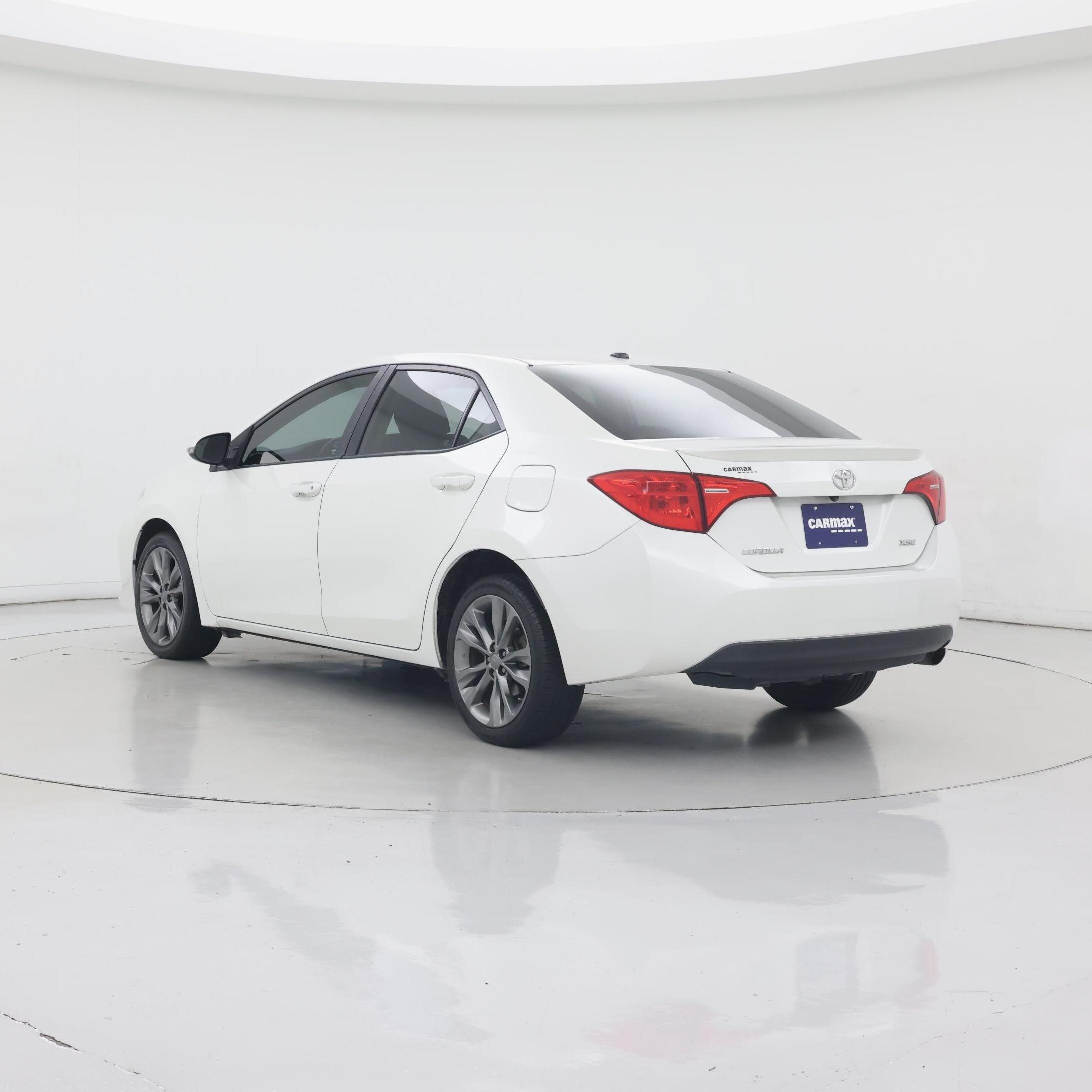 Thumbnail: 2017 Toyota Corolla - 2