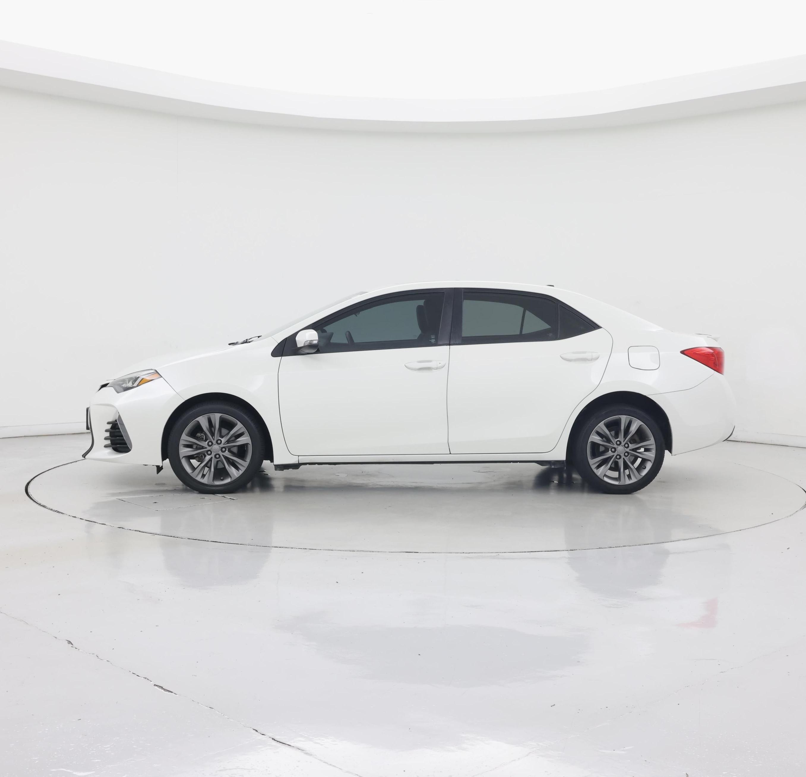 Thumbnail: 2017 Toyota Corolla - 3