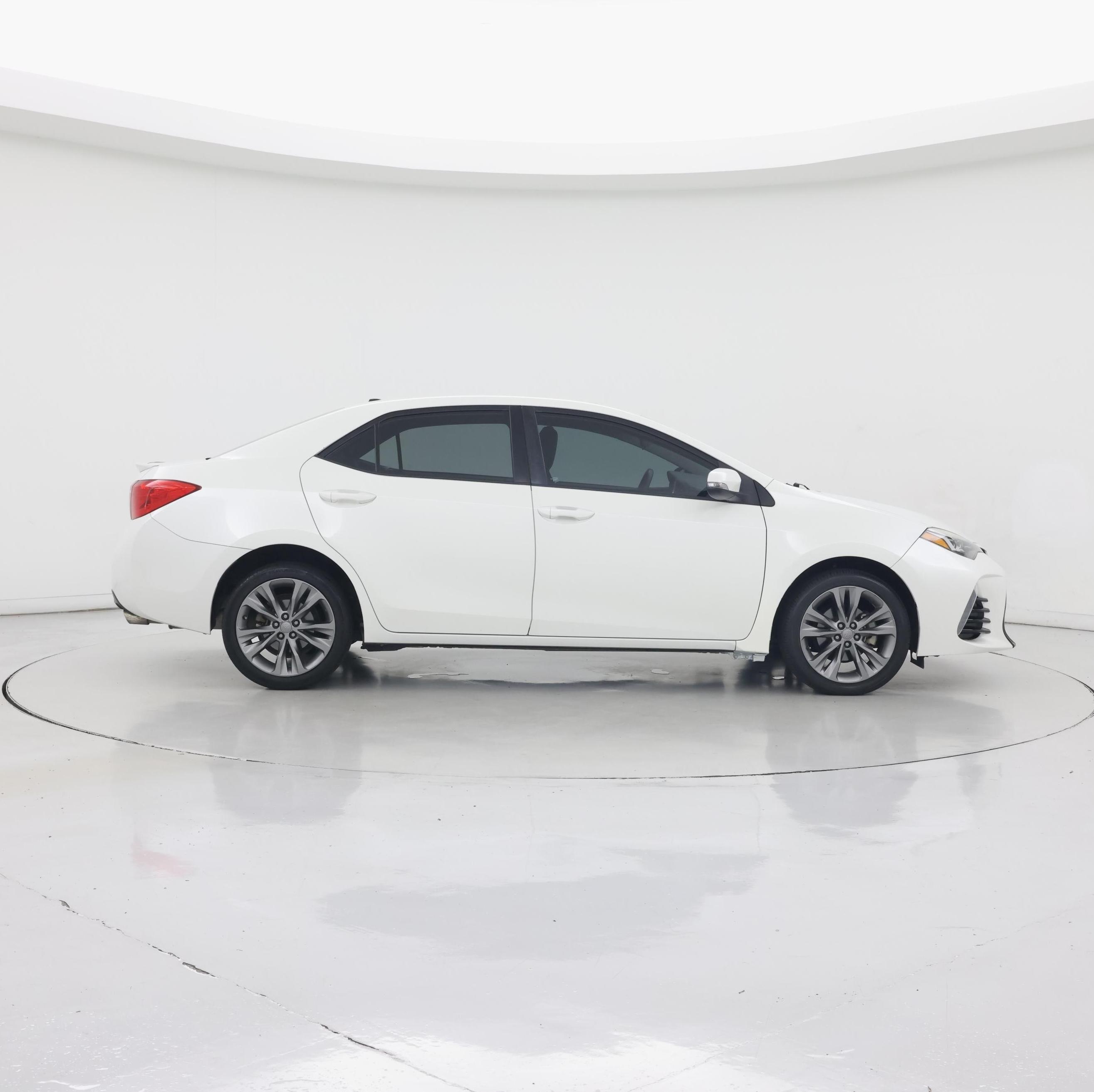 Thumbnail: 2017 Toyota Corolla - 7