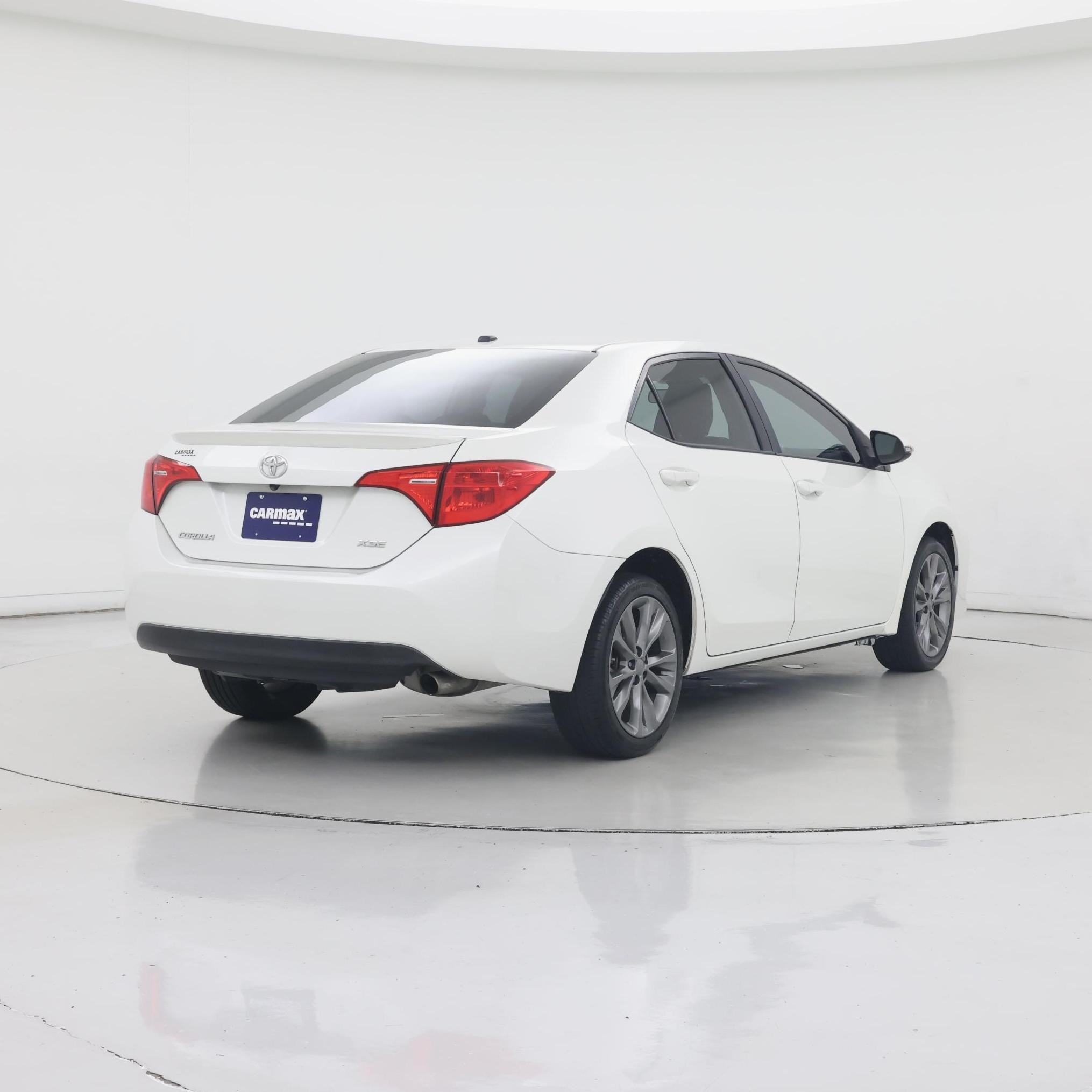 Thumbnail: 2017 Toyota Corolla - 8