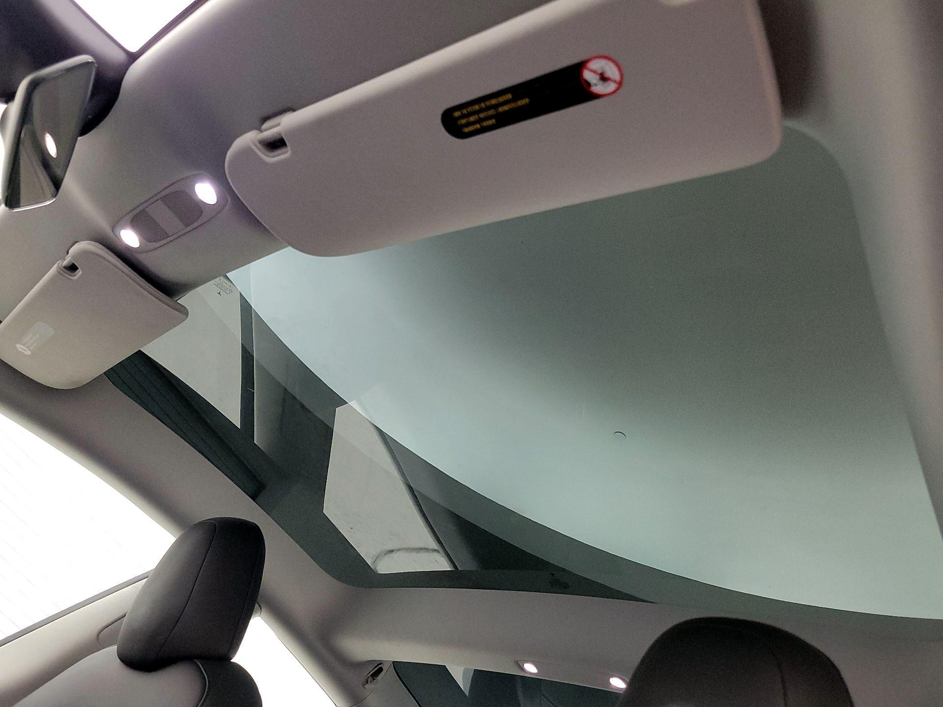 Thumbnail: 2023 Tesla Model 3 - 19