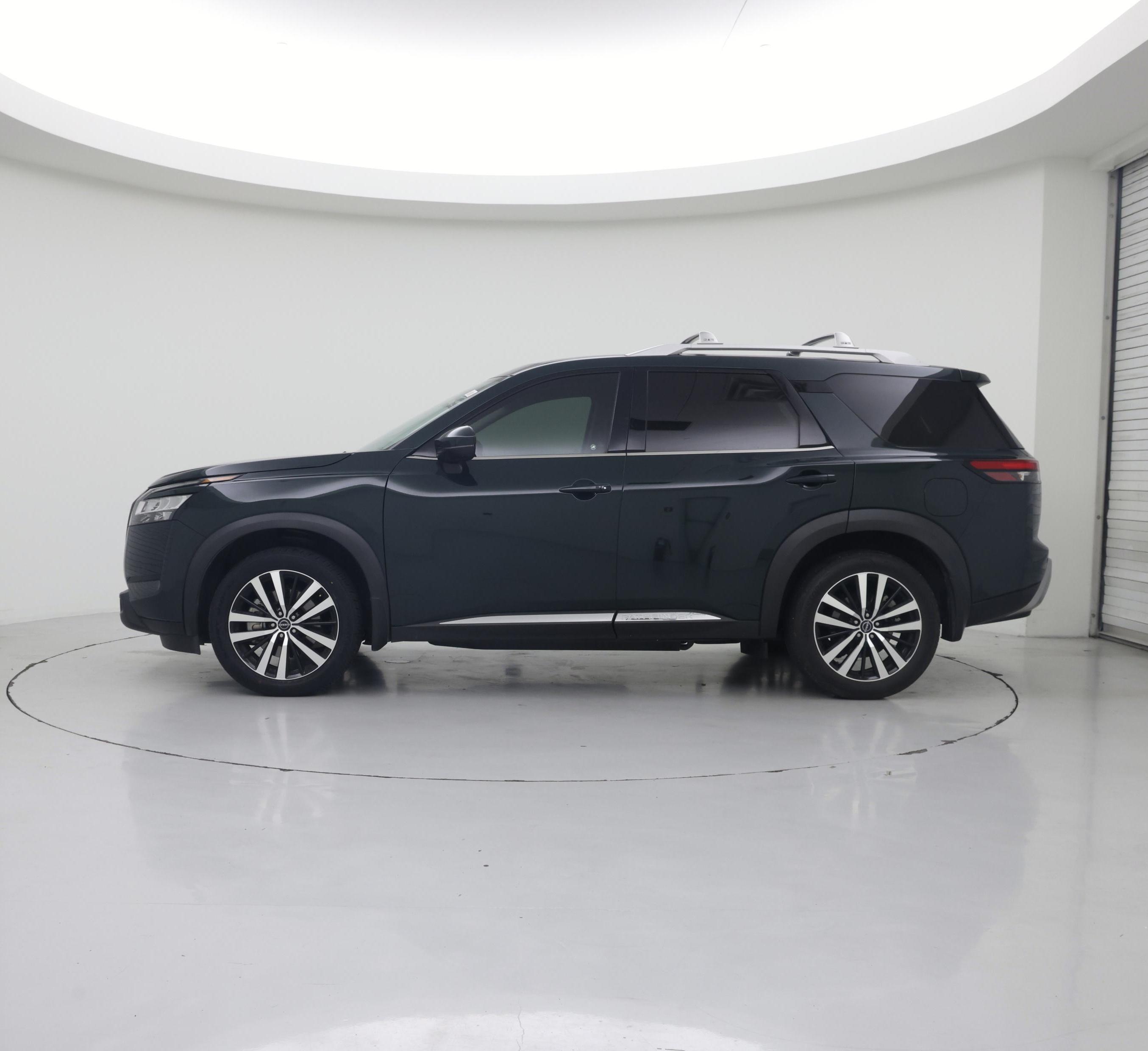 Thumbnail: 2024 Nissan Pathfinder - 3