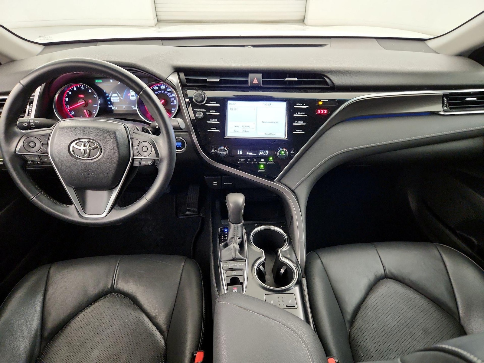 2018 Toyota Camry XSE - Photo 10