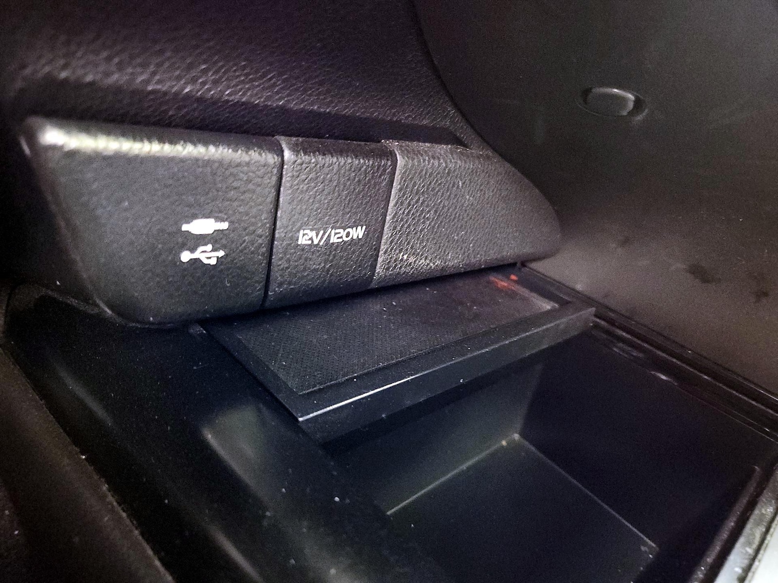 2018 Toyota Camry XSE - Photo 19