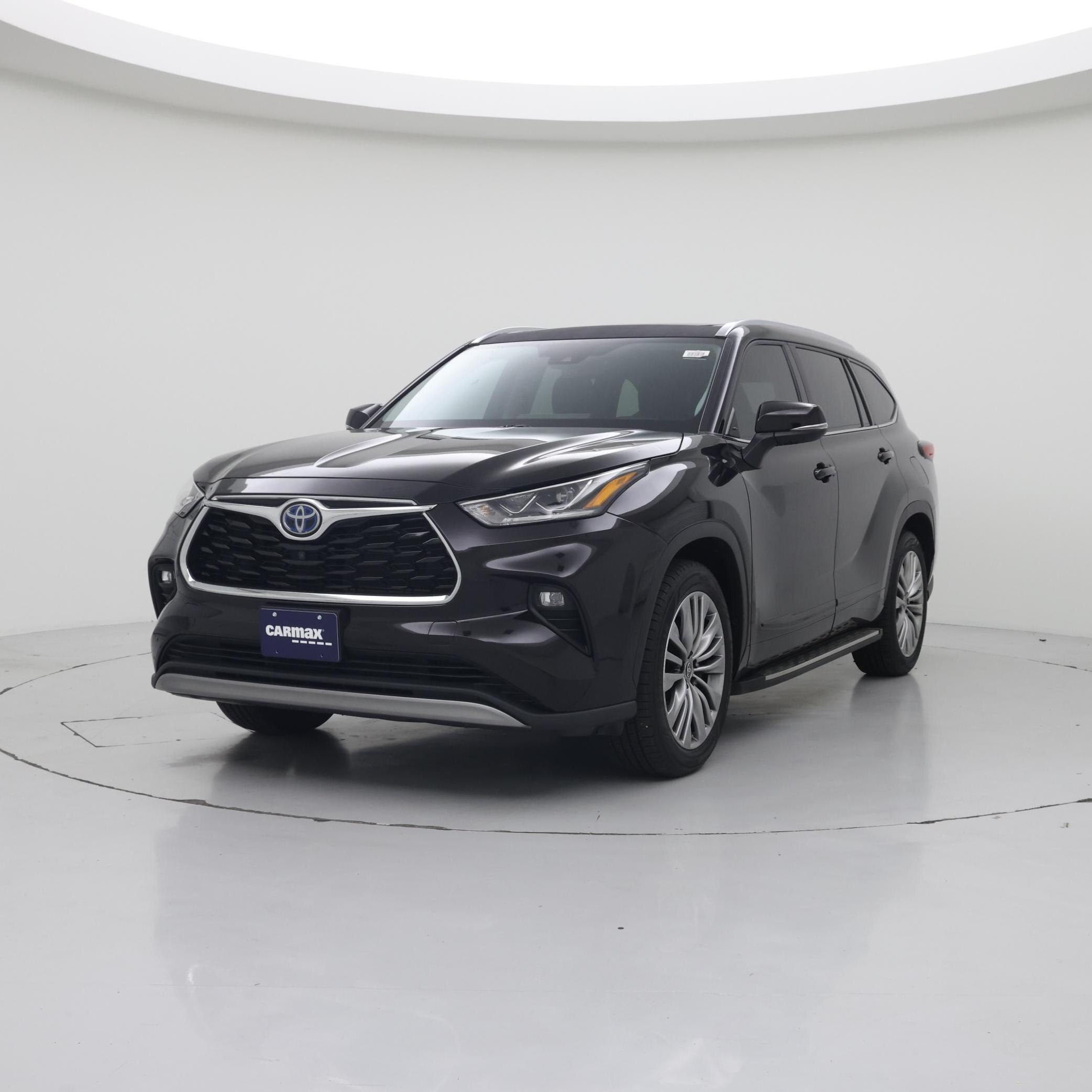 Thumbnail: 2022 Toyota Highlander - 4