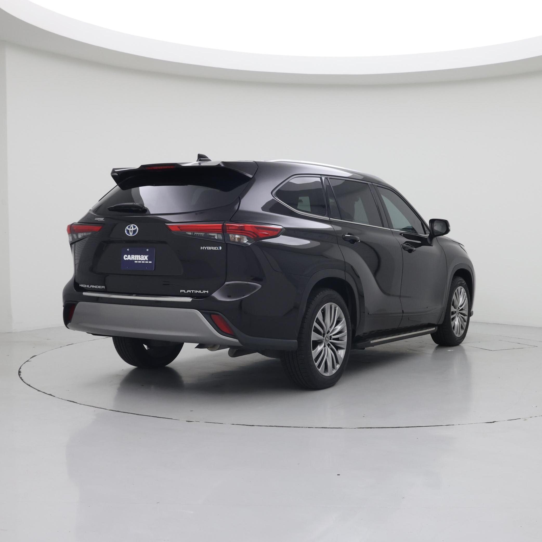Thumbnail: 2022 Toyota Highlander - 8