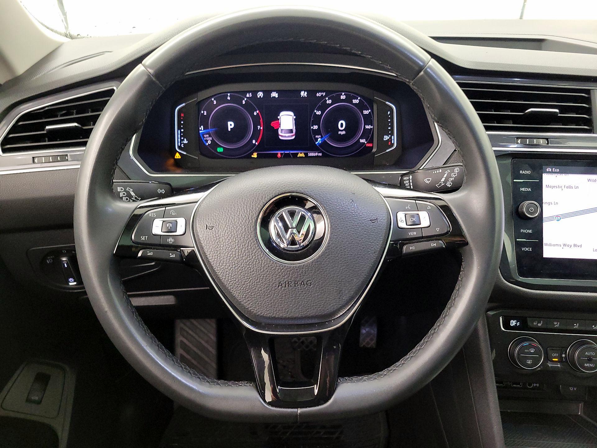 Thumbnail: 2020 Volkswagen Tiguan - 10