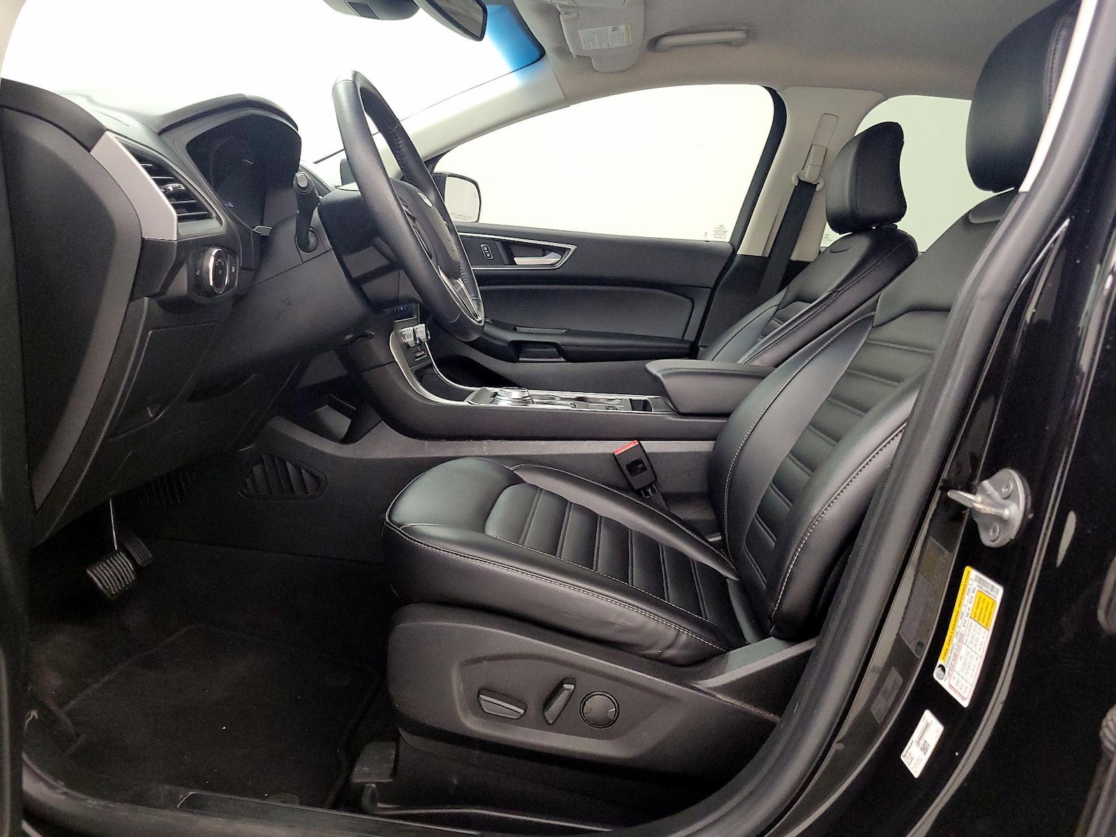 2024 Ford Edge SEL - Photo 12