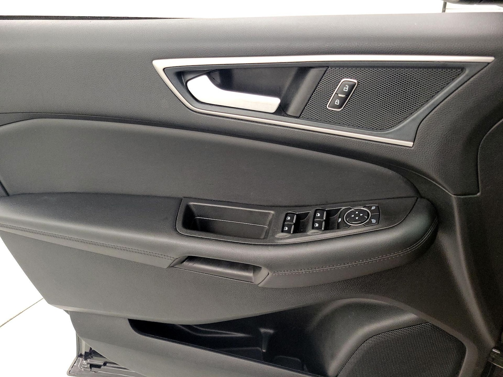 2024 Ford Edge SEL - Photo 13