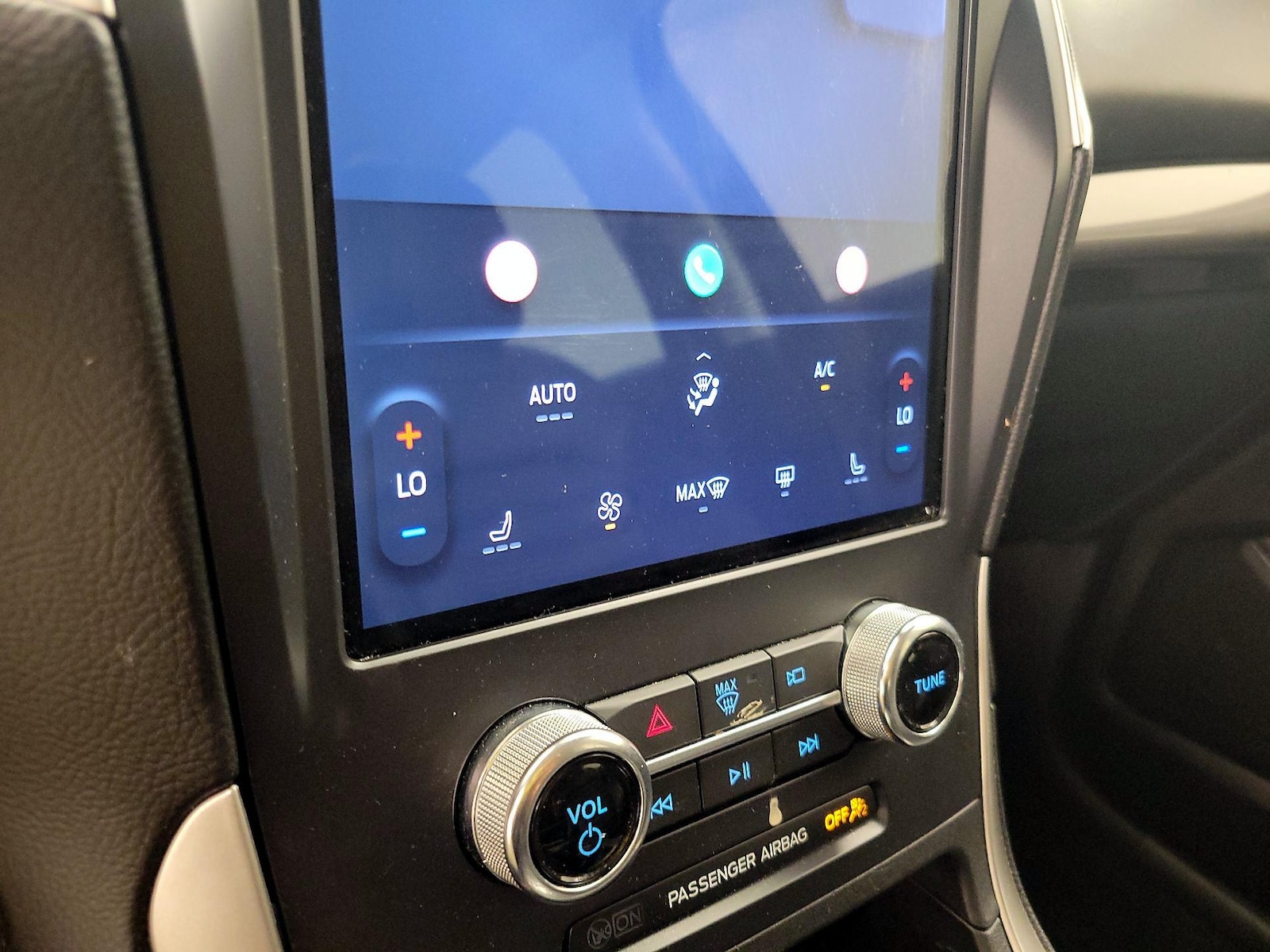 2024 Ford Edge SEL - Photo 17
