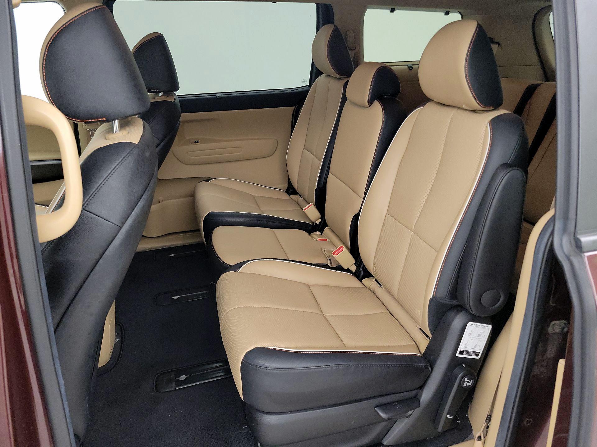 Thumbnail: 2020 Kia Sedona - 19