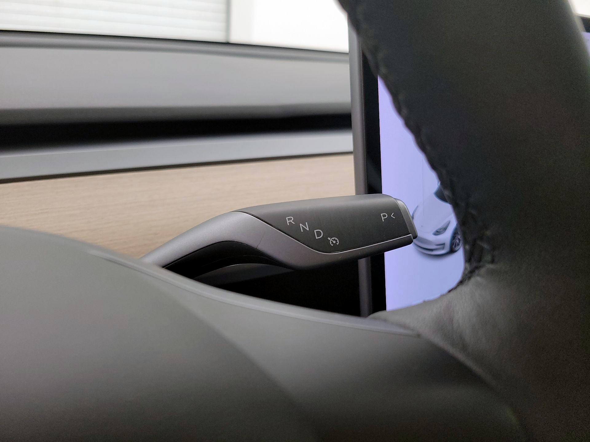 Thumbnail: 2021 Tesla Model 3 - 17