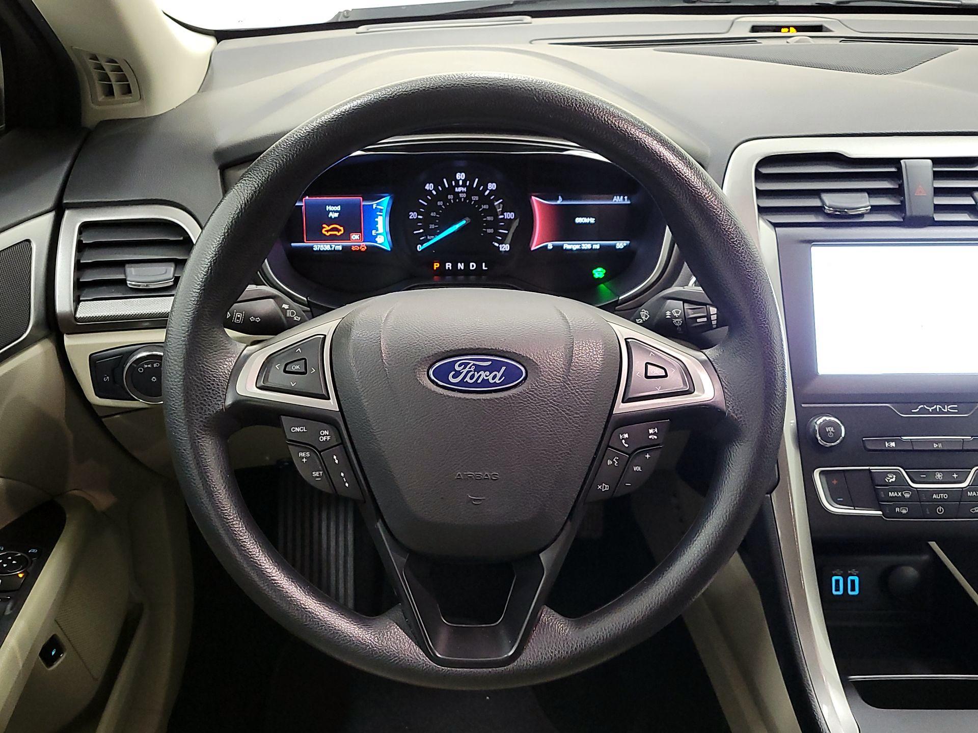 Thumbnail: 2020 Ford Fusion - 10