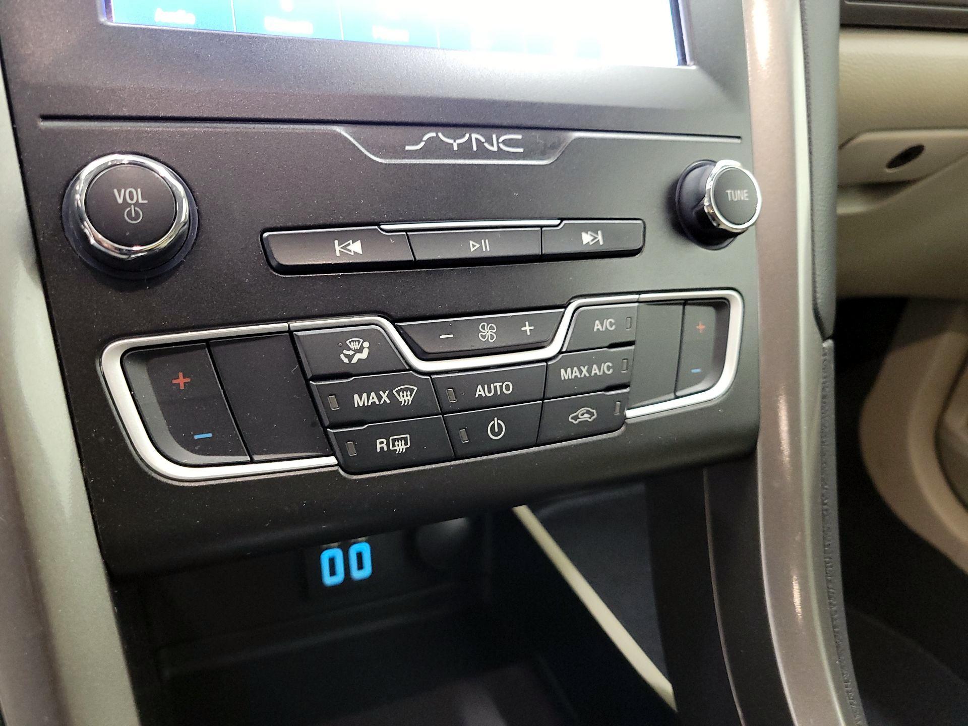 Thumbnail: 2020 Ford Fusion - 17