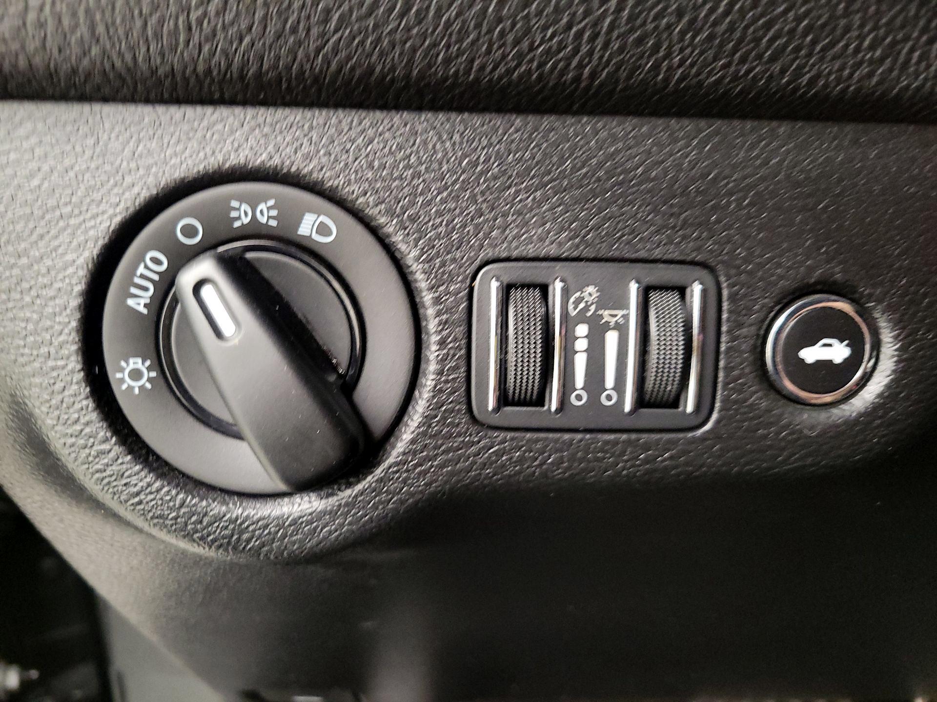 Thumbnail: 2022 Dodge Challenger - 13