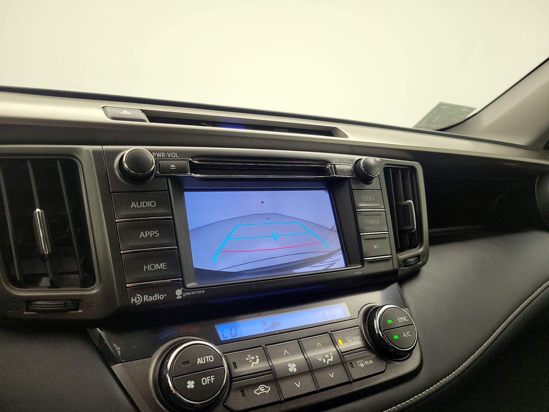 Thumbnail: 2015 Toyota RAV4 - 14