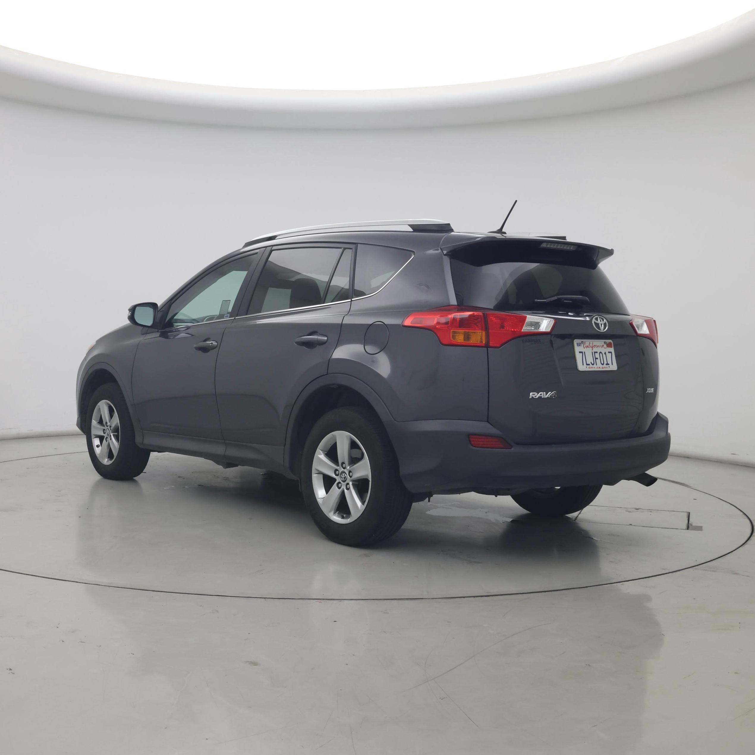 Thumbnail: 2015 Toyota RAV4 - 2
