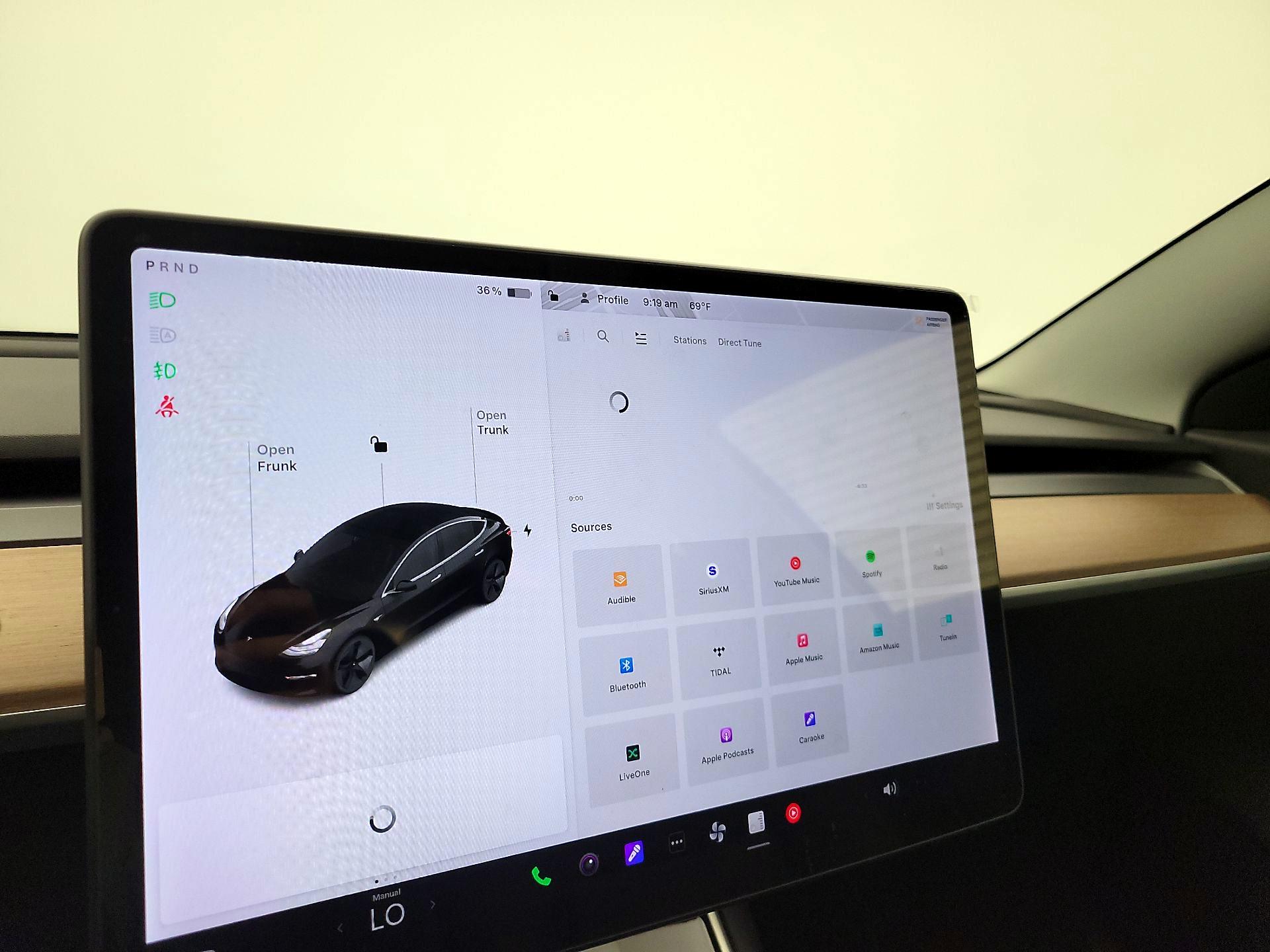 Thumbnail: 2019 Tesla Model 3 - 15