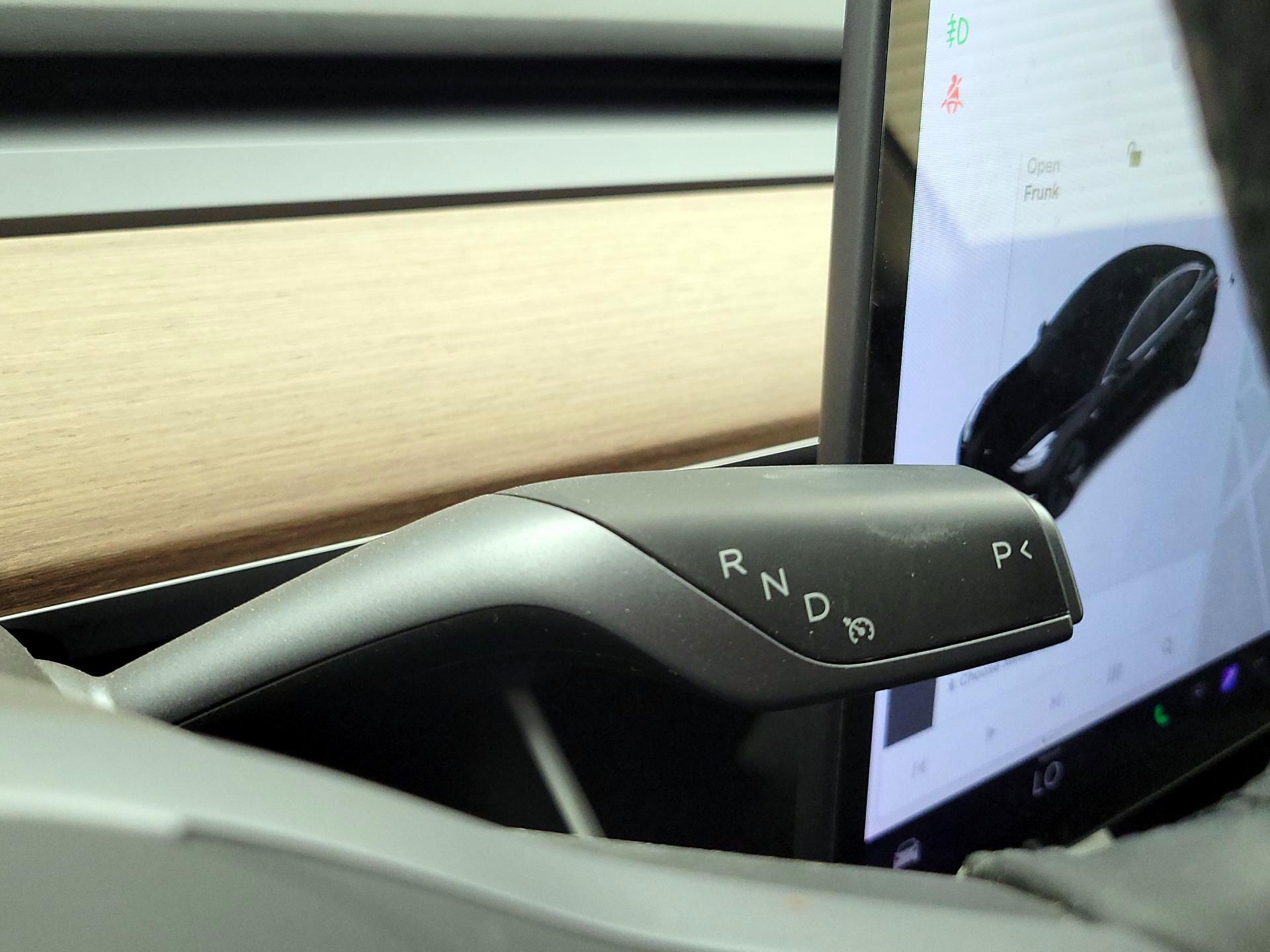 Thumbnail: 2019 Tesla Model 3 - 17