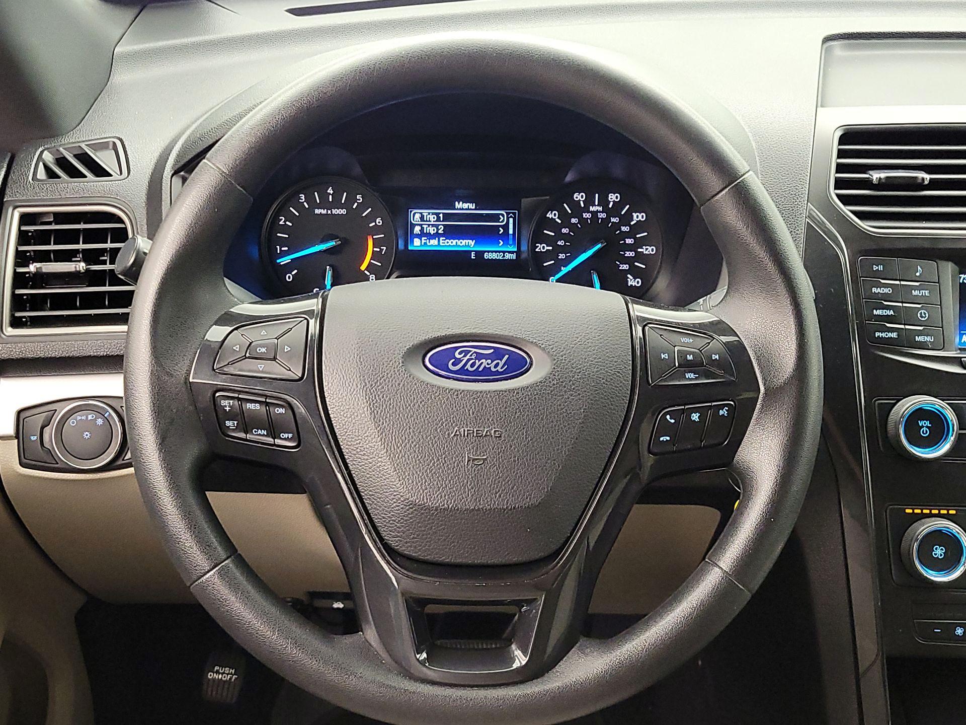 Thumbnail: 2019 Ford Explorer - 10